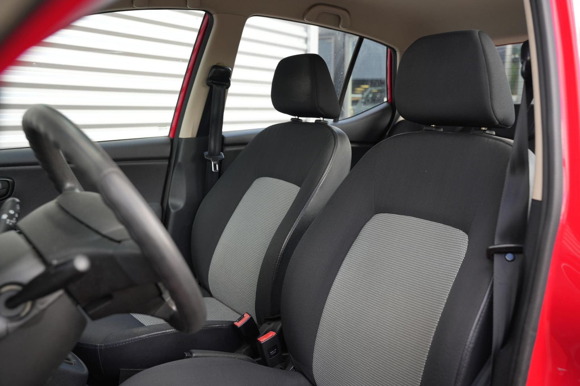 Hyundai i10 1.1 Active 2008 Electric Red (H4) 4
