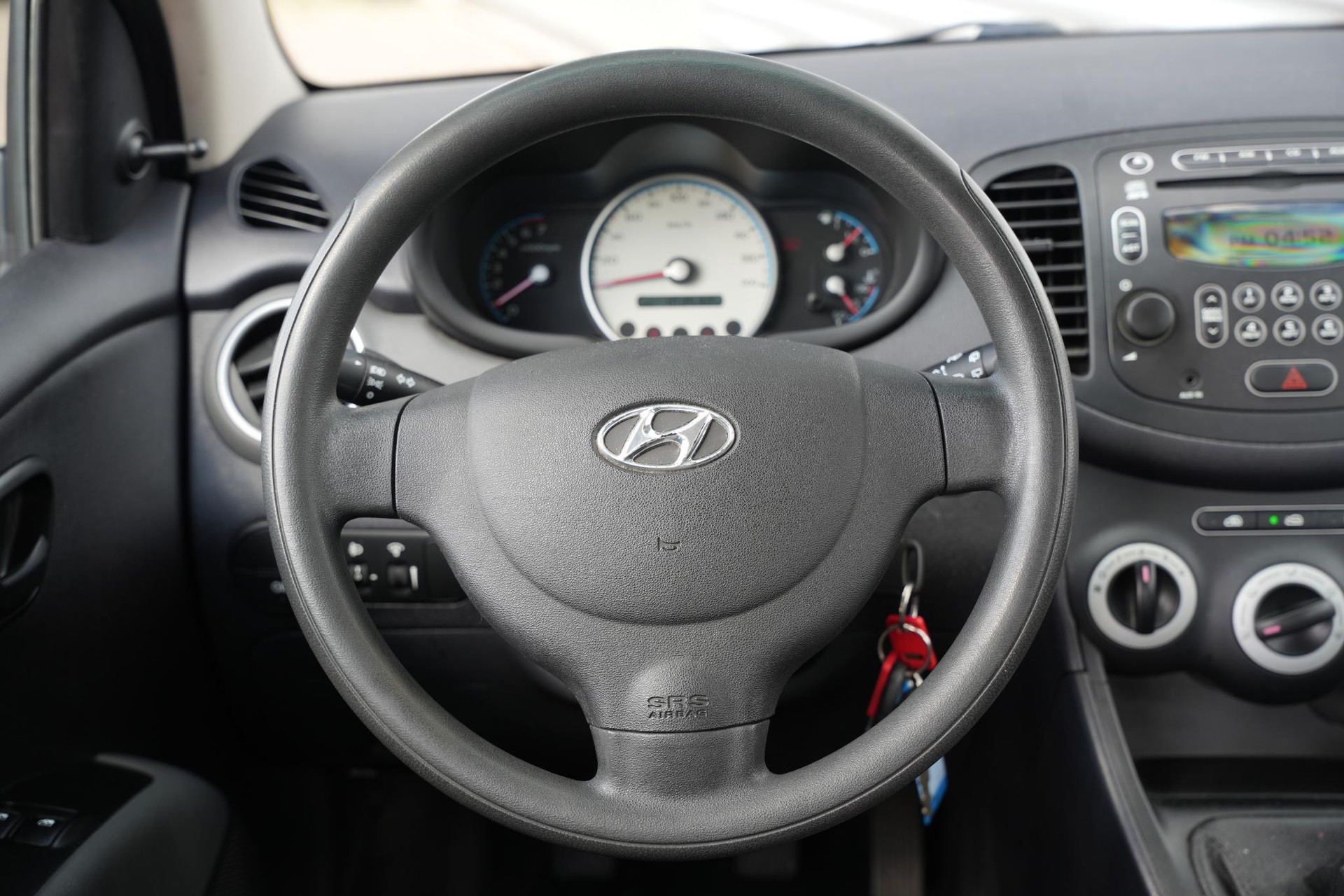 Hyundai i10 1.1 Active 2008 Electric Red (H4) 6