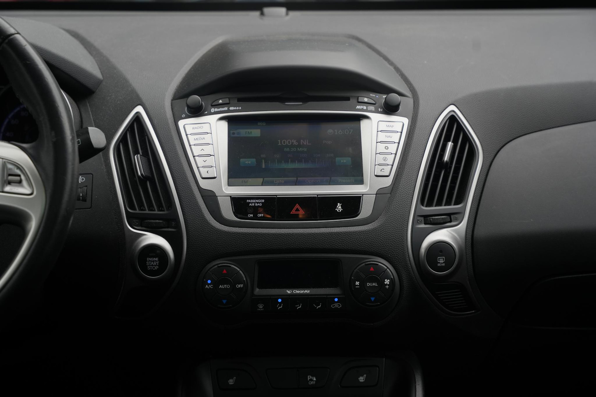 Hyundai ix35 2.0i i-Catcher 2012 Phantom Black Pearl (PAE) 14