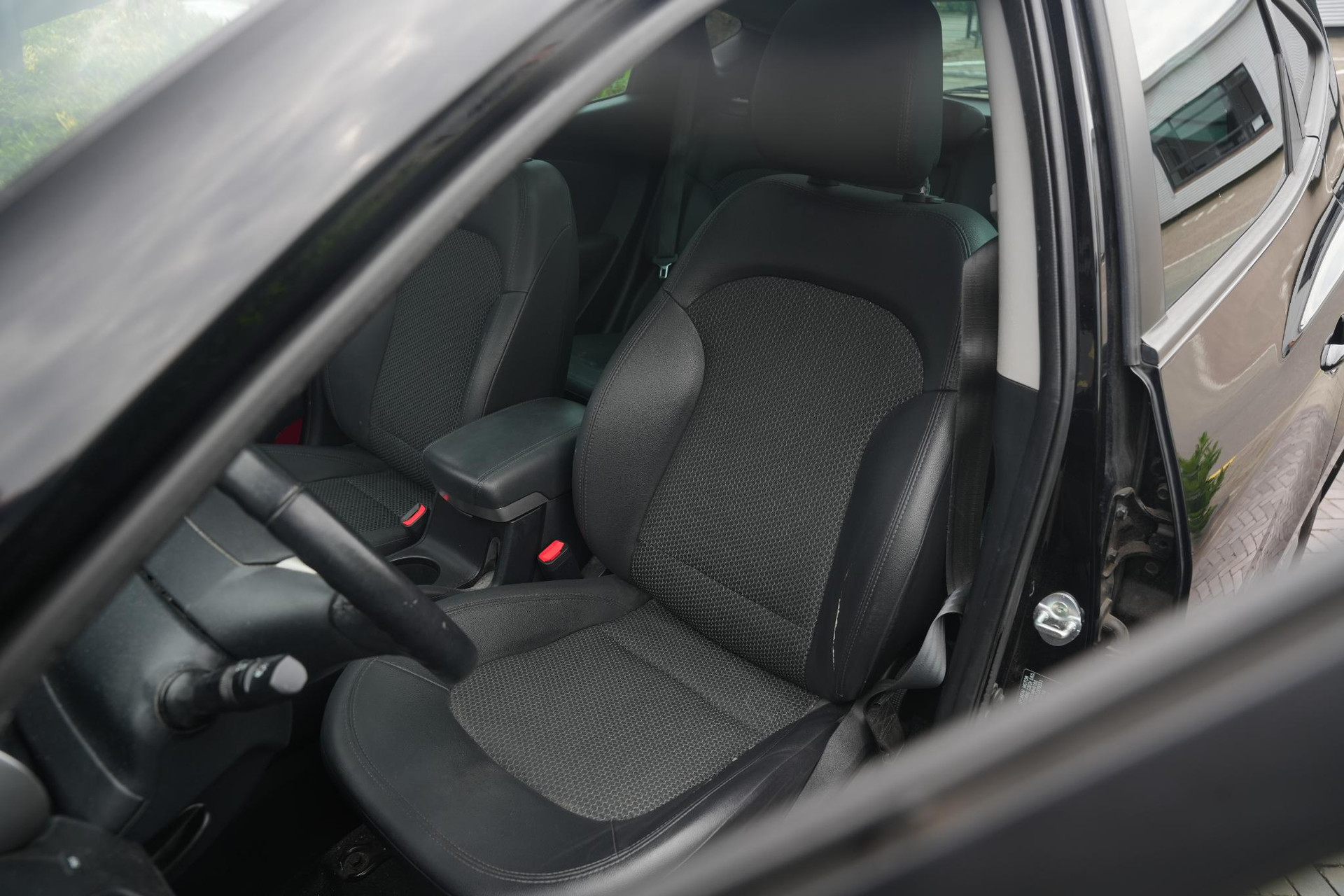 Hyundai ix35 2.0i i-Catcher 2012 Phantom Black Pearl (PAE) 20