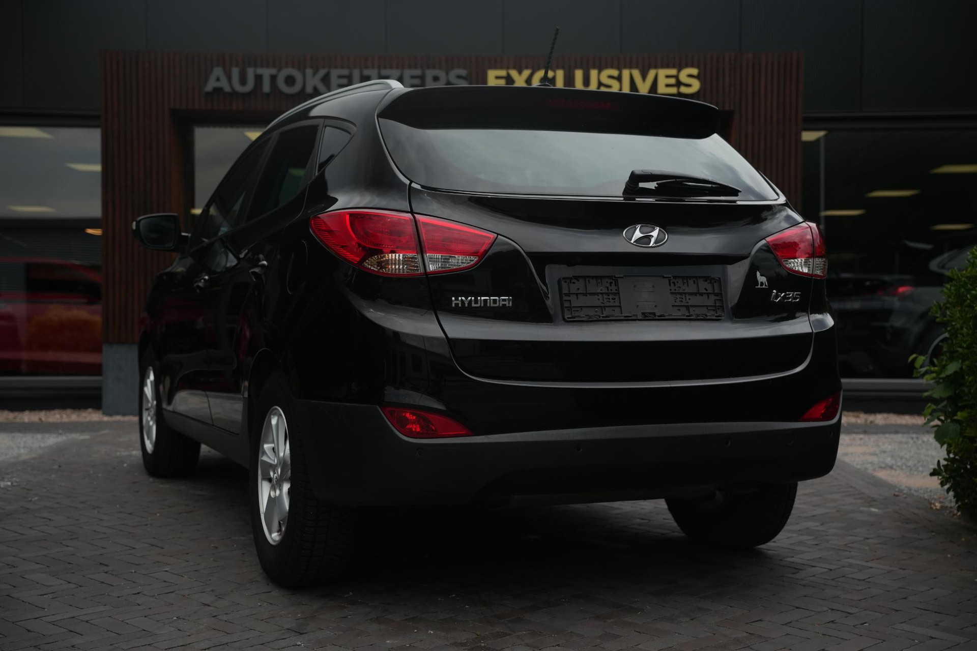 Hyundai ix35 2.0i i-Catcher 2012 Phantom Black Pearl (PAE) 9