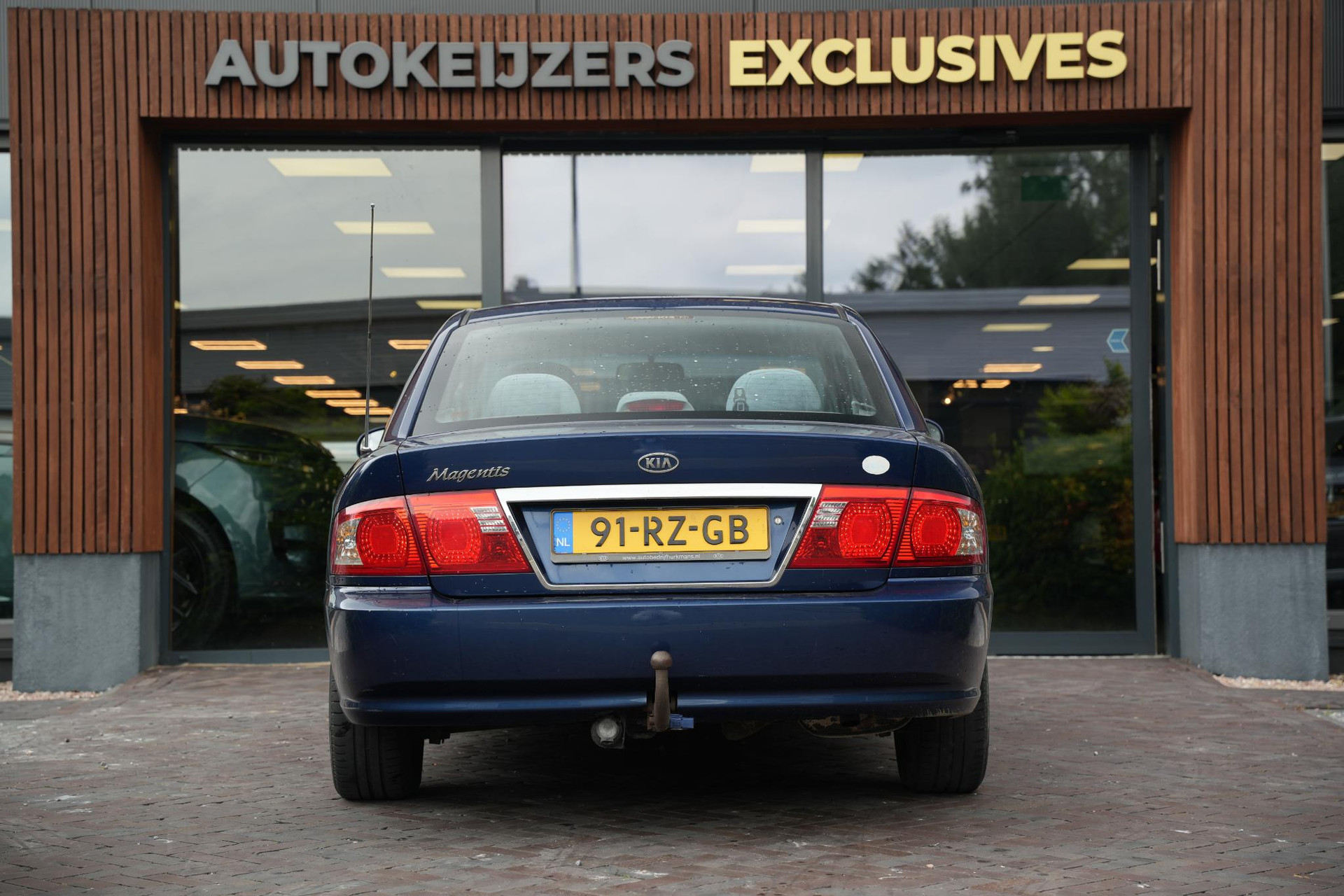 Kia Magentis 2.0 X-treme 2005 Imperial Blue Metallic/Imperial Blue Mica (1C) 11
