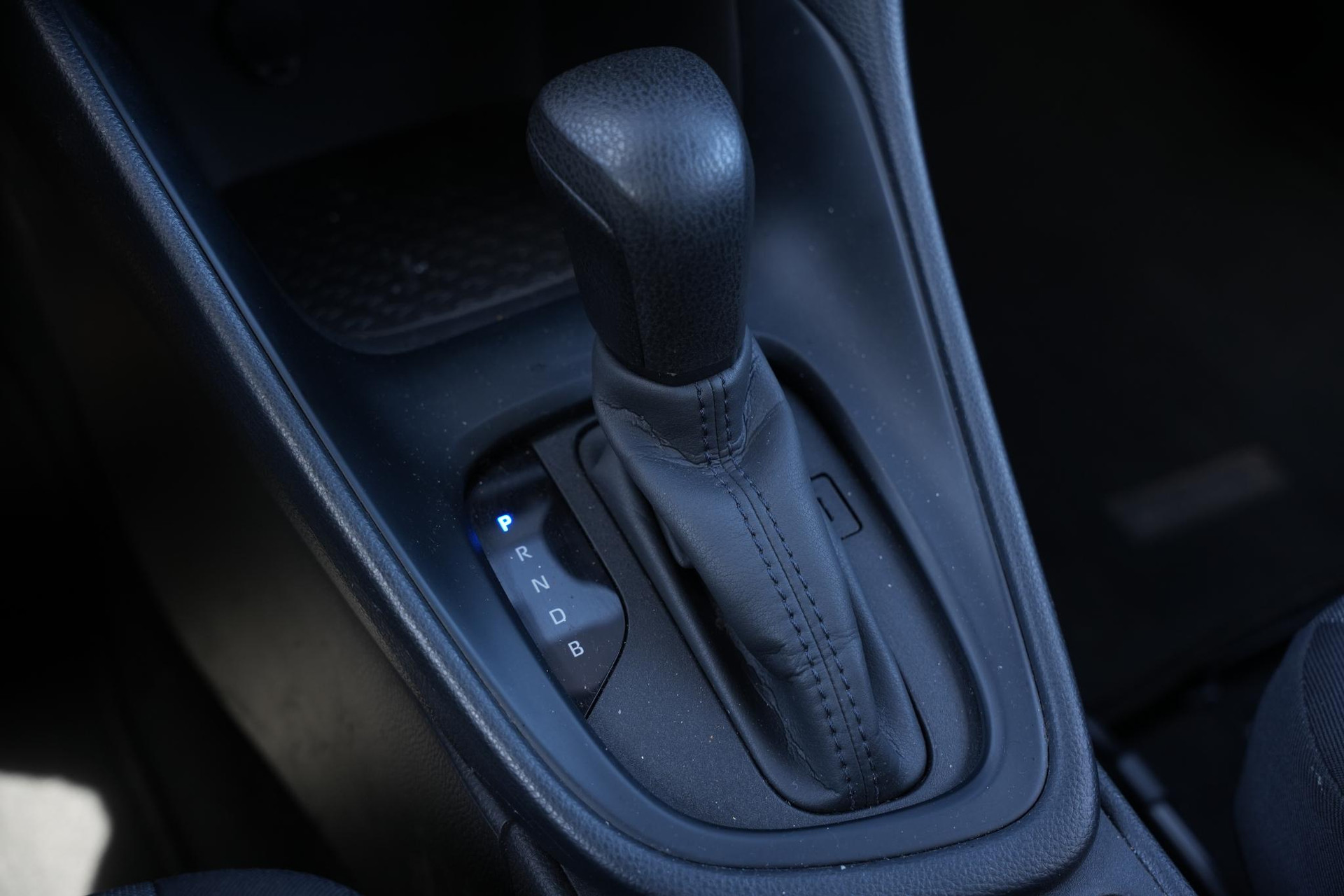 Mazda 2 Hybrid 1.5 Centre-line 2023 LUNAR WHITE (A8D) 12