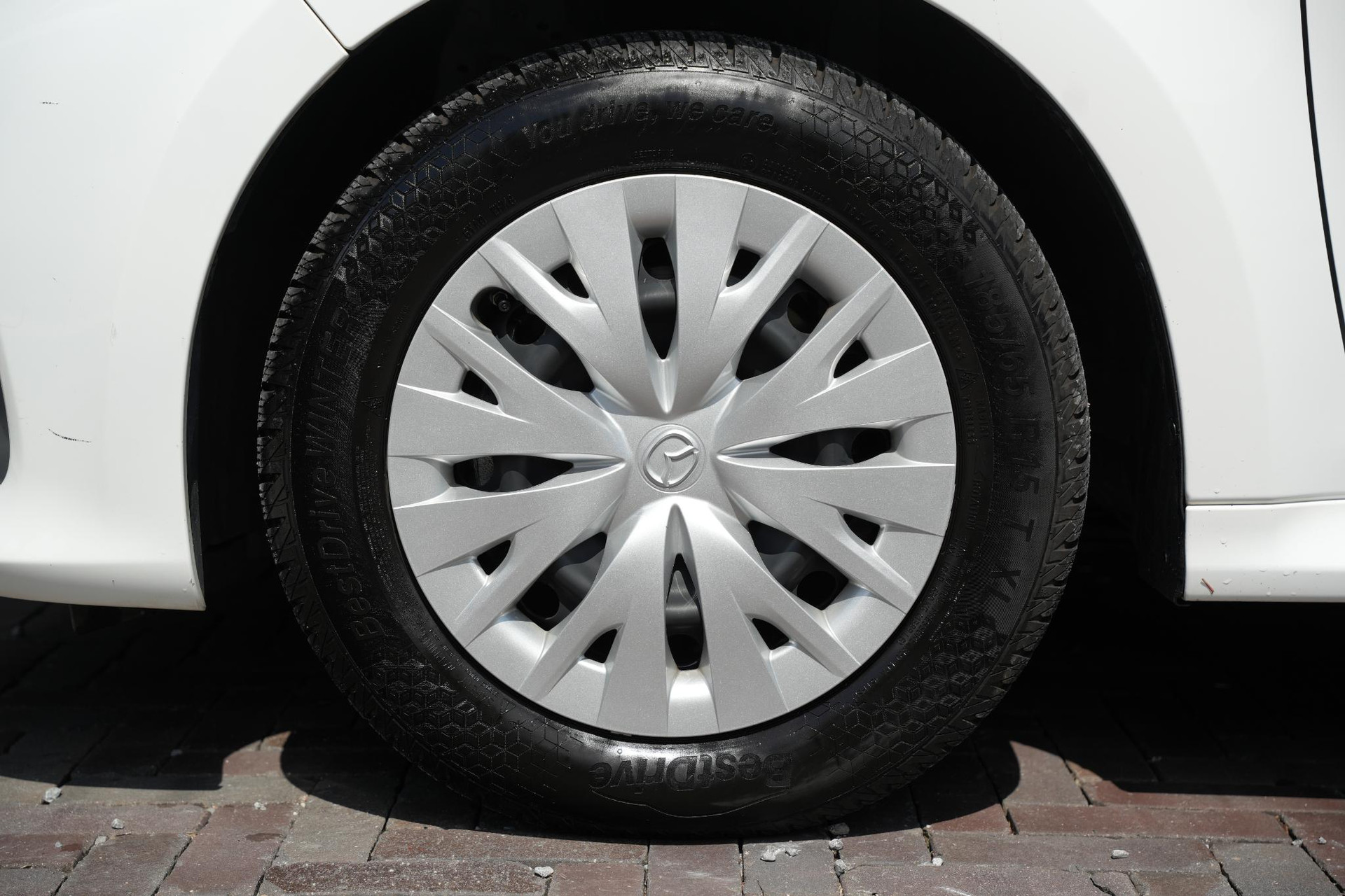 Mazda 2 Hybrid 1.5 Centre-line 2023 LUNAR WHITE (A8D) 13