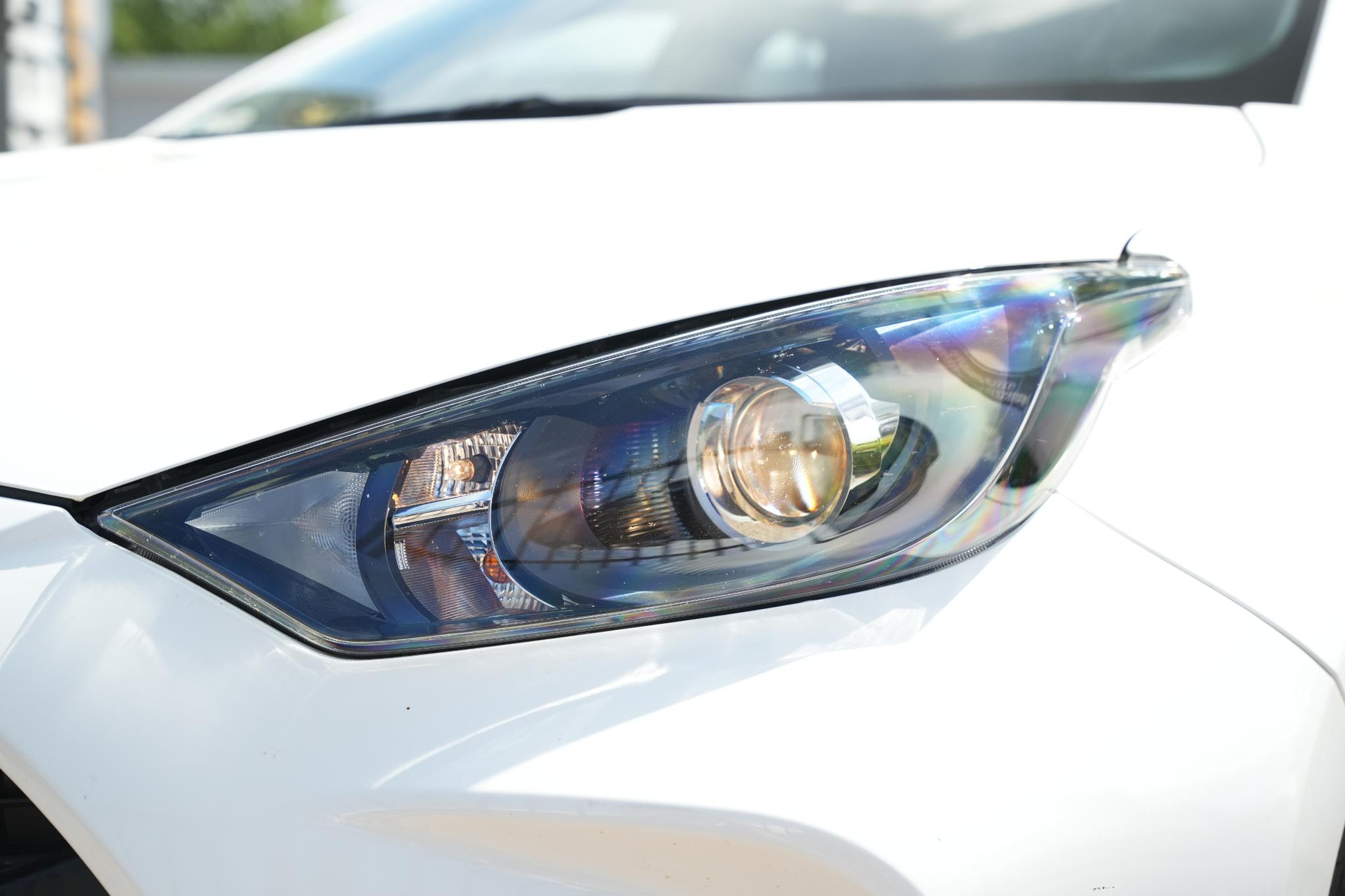 Mazda 2 Hybrid 1.5 Centre-line 2023 LUNAR WHITE (A8D) 19