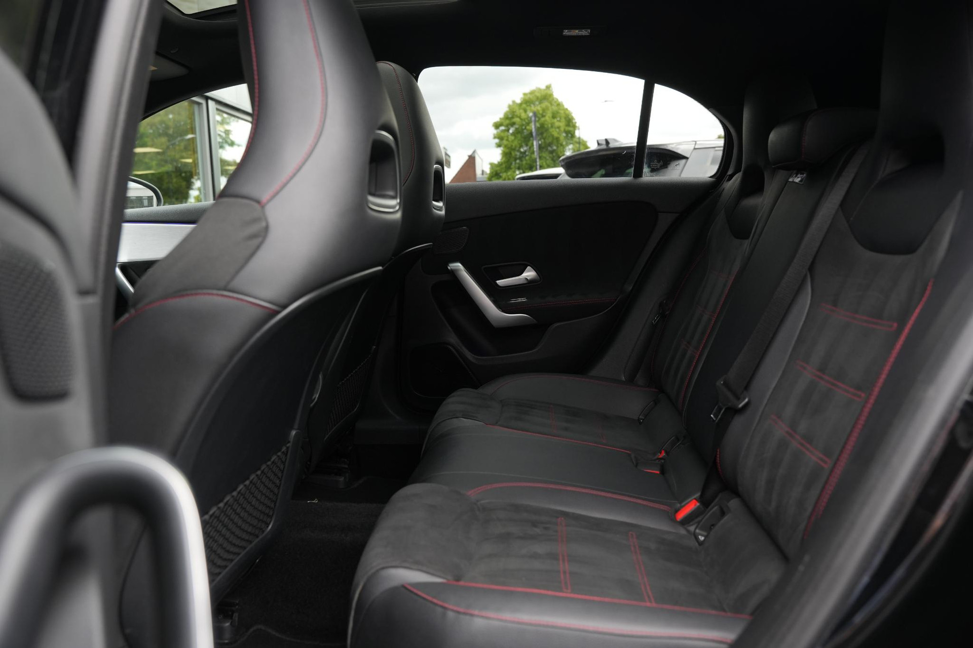 Mercedes-Benz A-Klasse 220 Premium Plus 2019  10