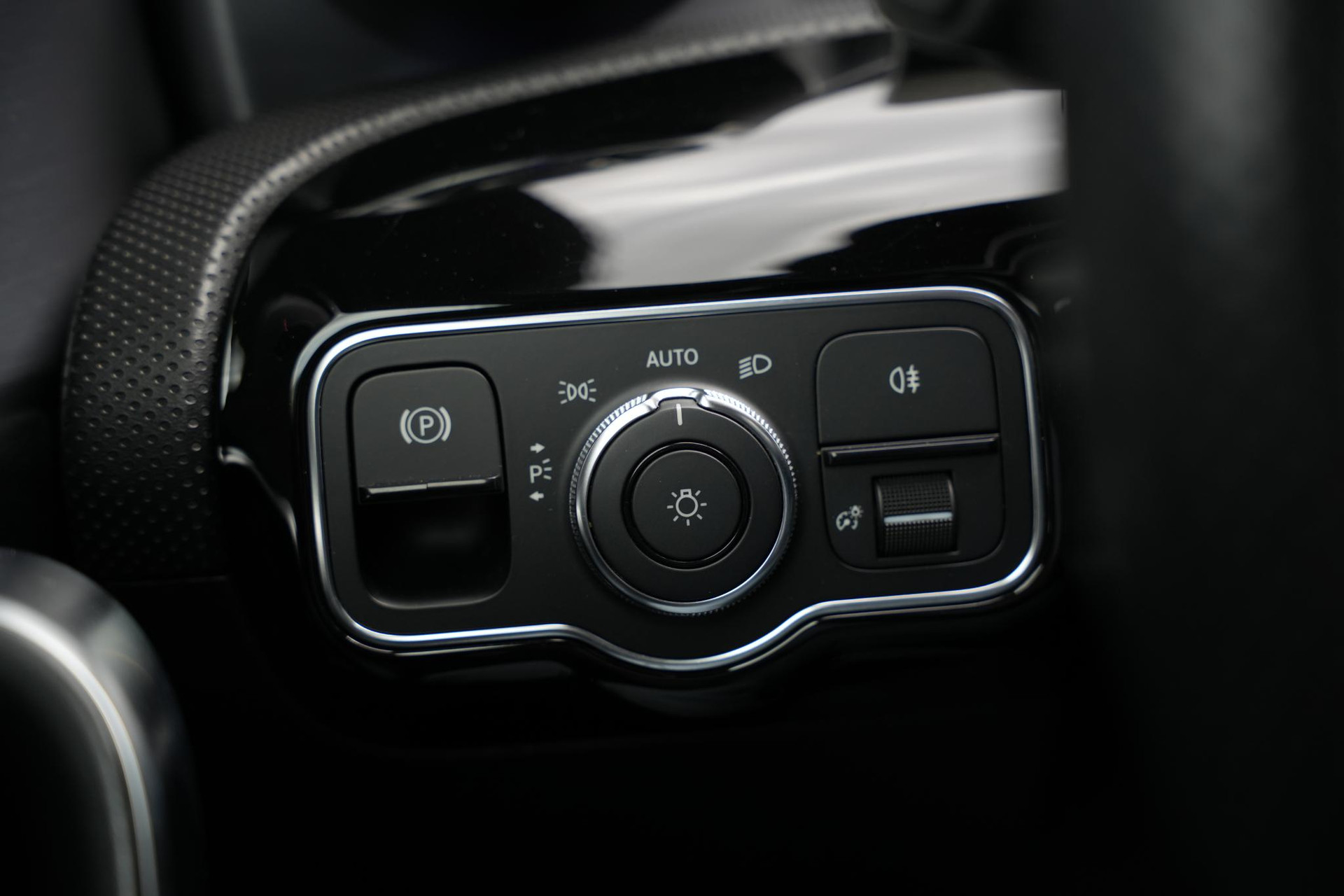 Mercedes-Benz A-Klasse 220 Premium Plus 2019  27