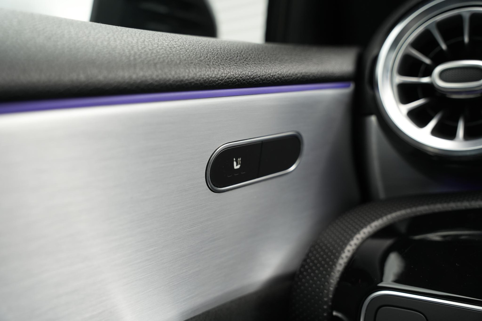Mercedes-Benz A-Klasse 220 Premium Plus 2019  31