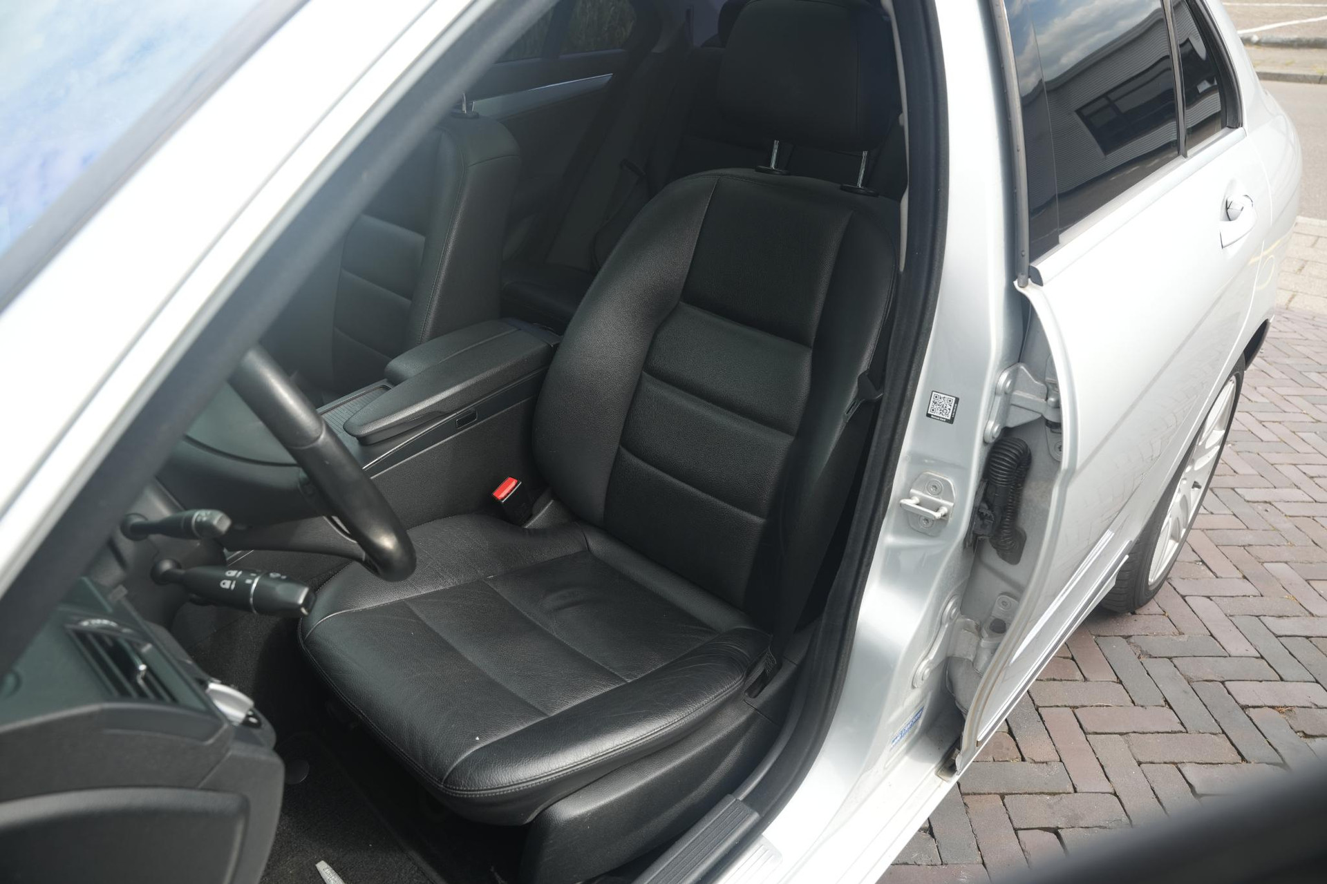 Mercedes-Benz C-Klasse 350 Avantgarde 2009 IRIDIUM SILVER - METALLIC FINISH (775U) 16