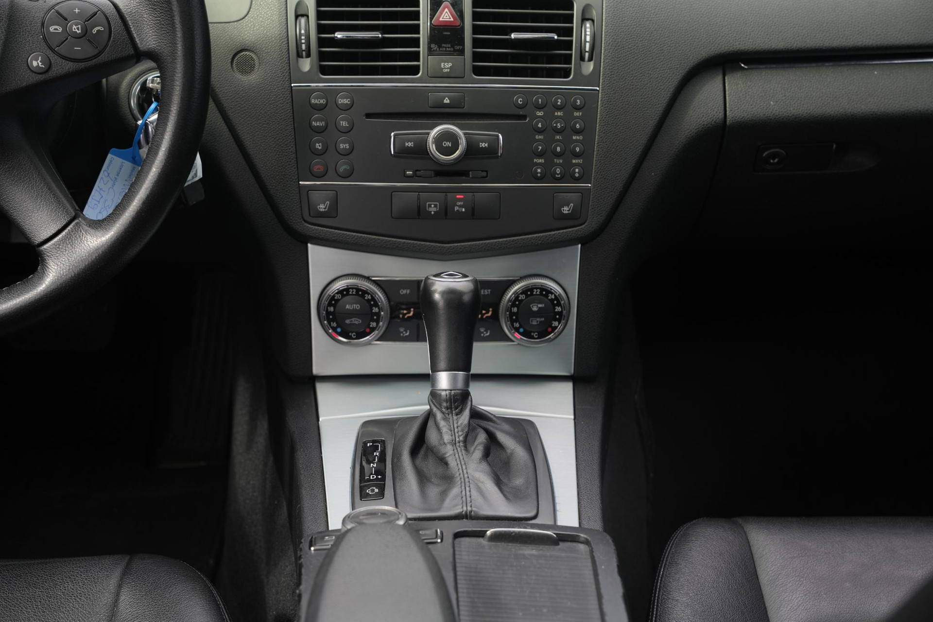 Mercedes-Benz C-Klasse 350 Avantgarde 2009 IRIDIUM SILVER - METALLIC FINISH (775U) 23