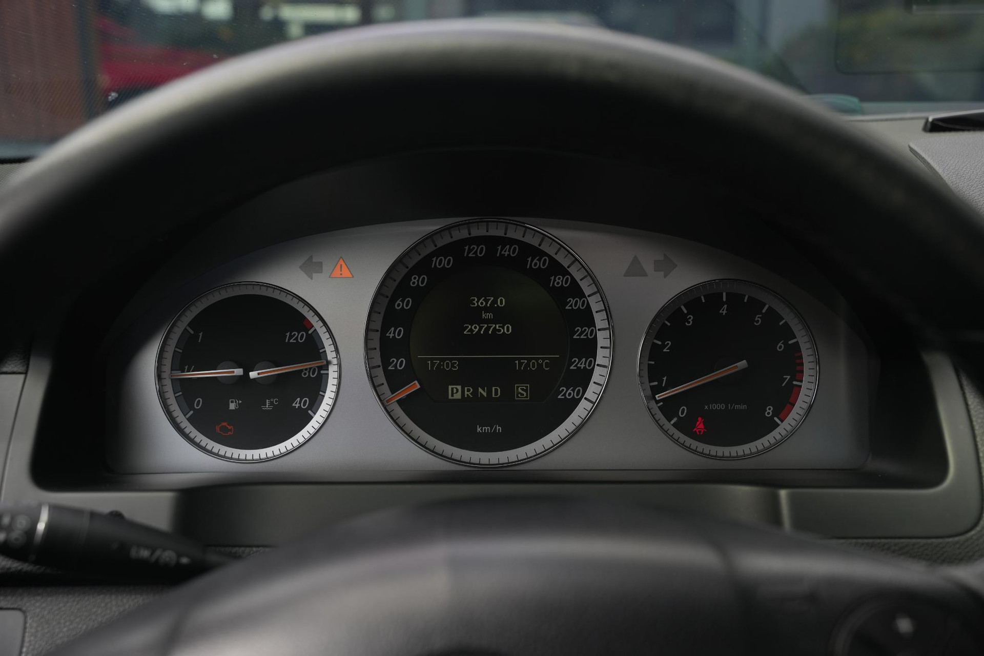 Mercedes-Benz C-Klasse 350 Avantgarde 2009 IRIDIUM SILVER - METALLIC FINISH (775U) 27