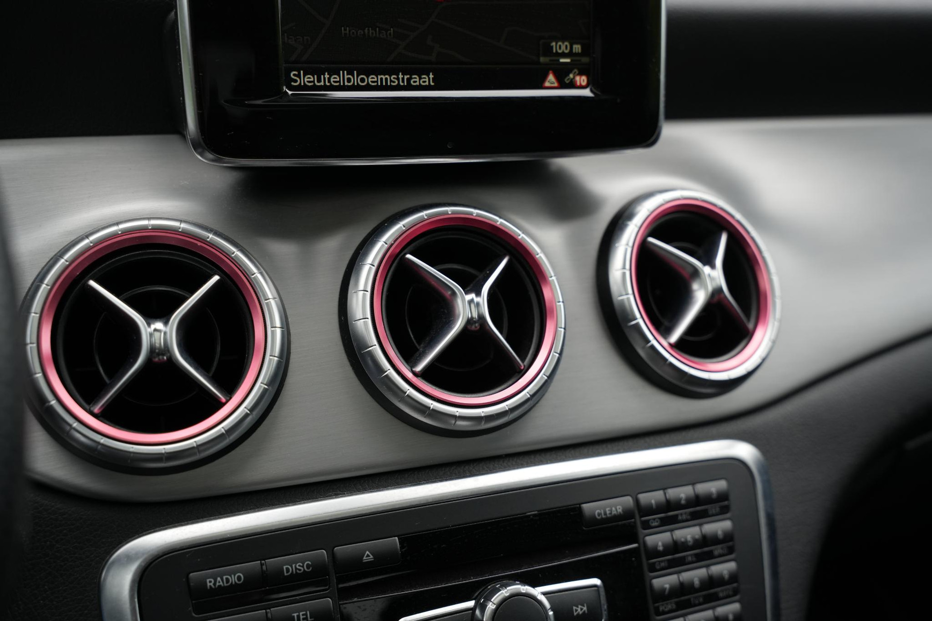 Mercedes-Benz CLA-Klasse AMG 45 4MATIC 2014 MOUNTAIN GRAY - METALLICH FINISH (787U) 28