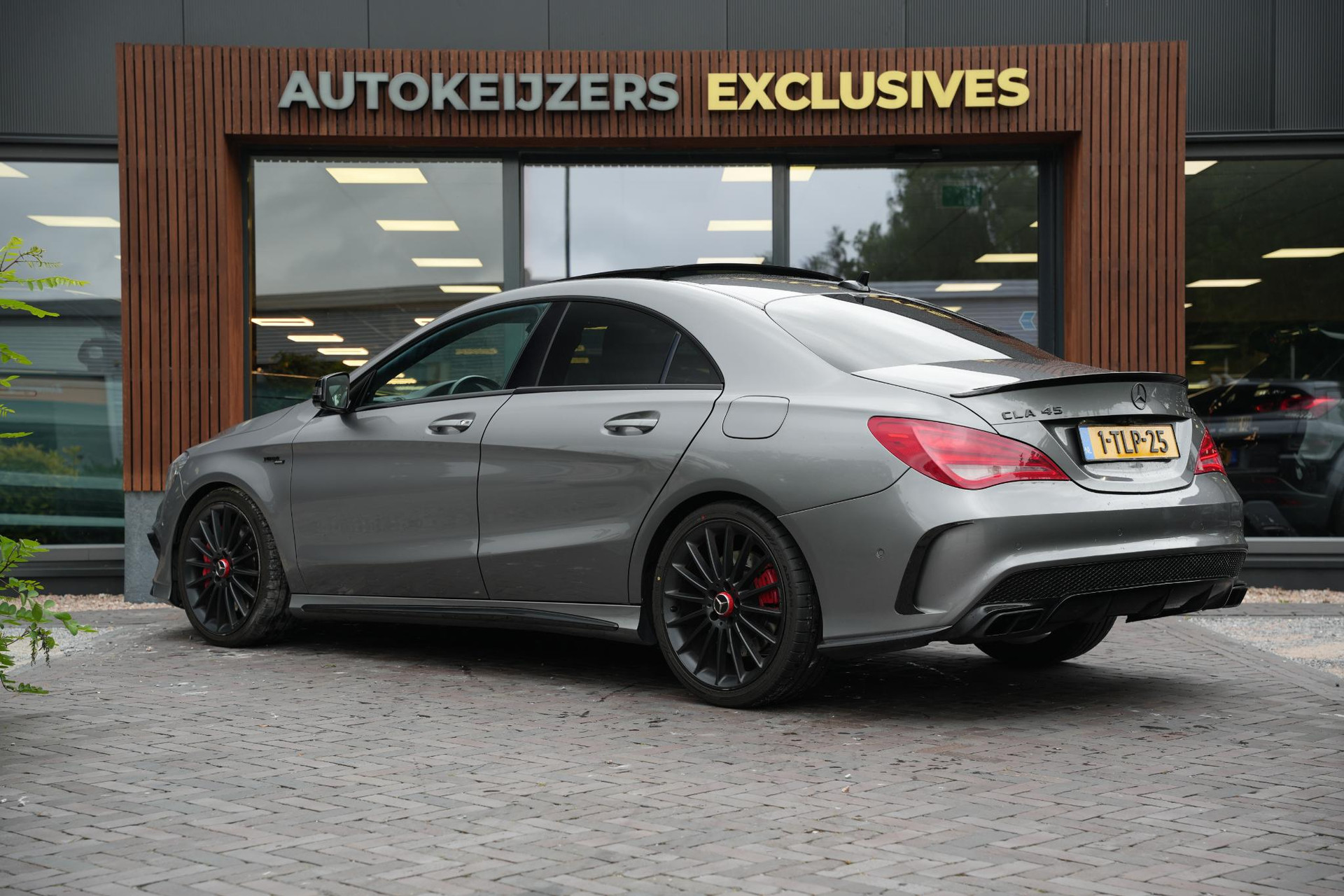 Mercedes-Benz CLA-Klasse AMG 45 4MATIC 2014 MOUNTAIN GRAY - METALLICH FINISH (787U) 9