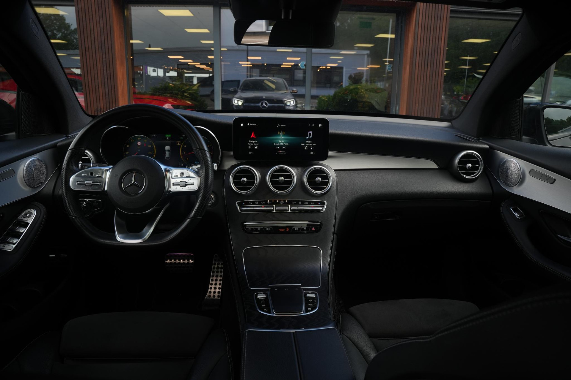Mercedes-Benz GLC 200 4MATIC Advantage 2020  3