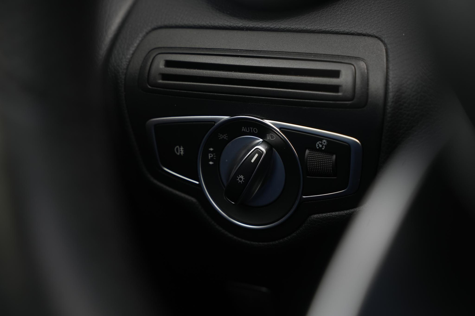 Mercedes-Benz GLC 200 4MATIC Advantage 2020  31