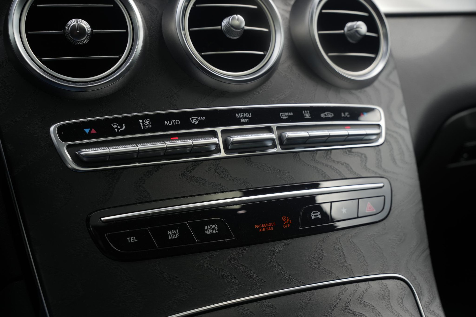 Mercedes-Benz GLC 200 4MATIC Advantage 2020  35