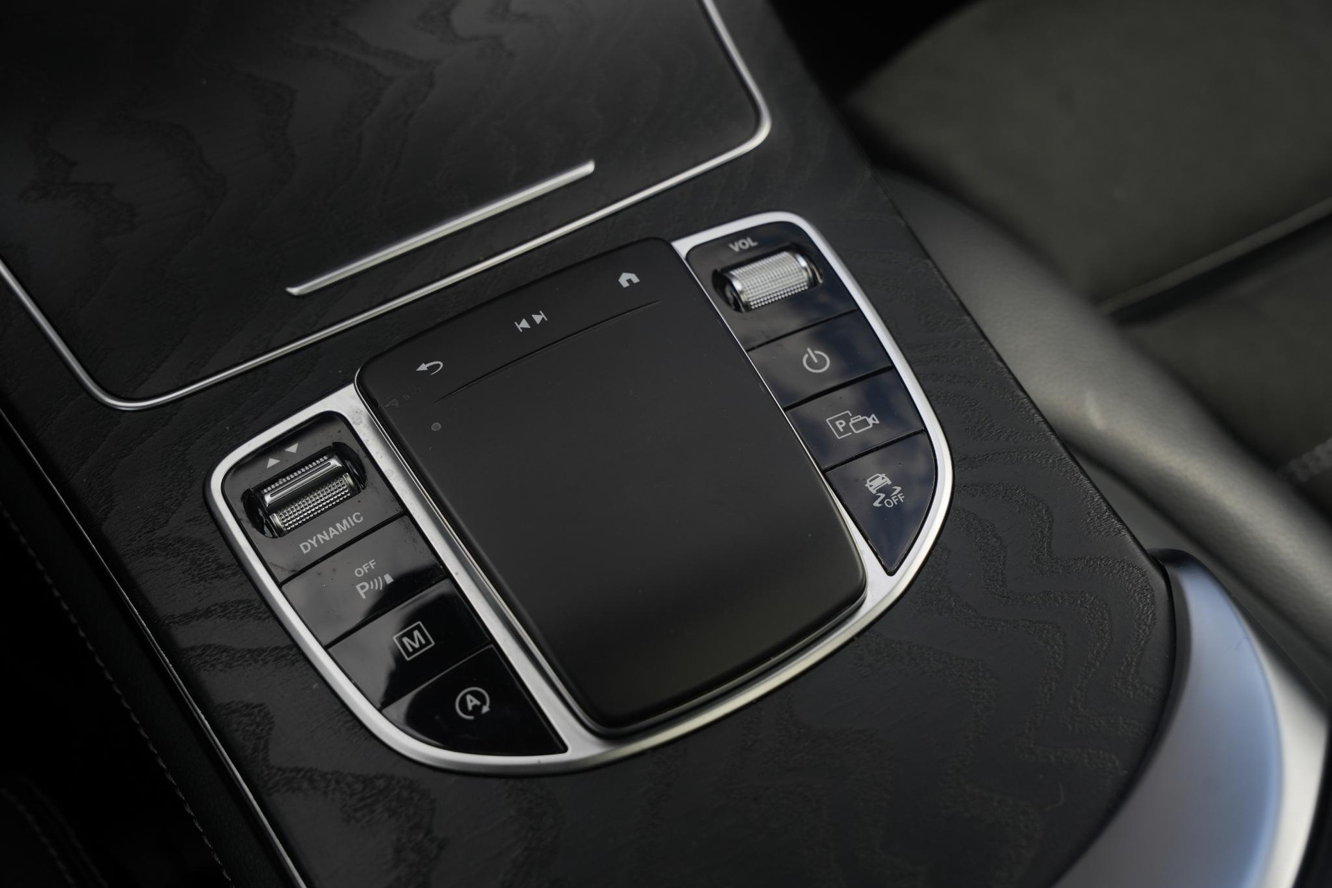 Mercedes-Benz GLC 200 4MATIC Advantage 2020  36