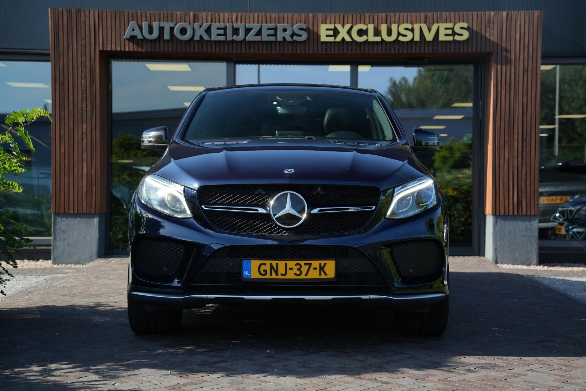 Mercedes-Benz GLE Coupé AMG 43 4MATIC 2018 CAVANSITE BLUE METALLIC FINISH (890U) 3