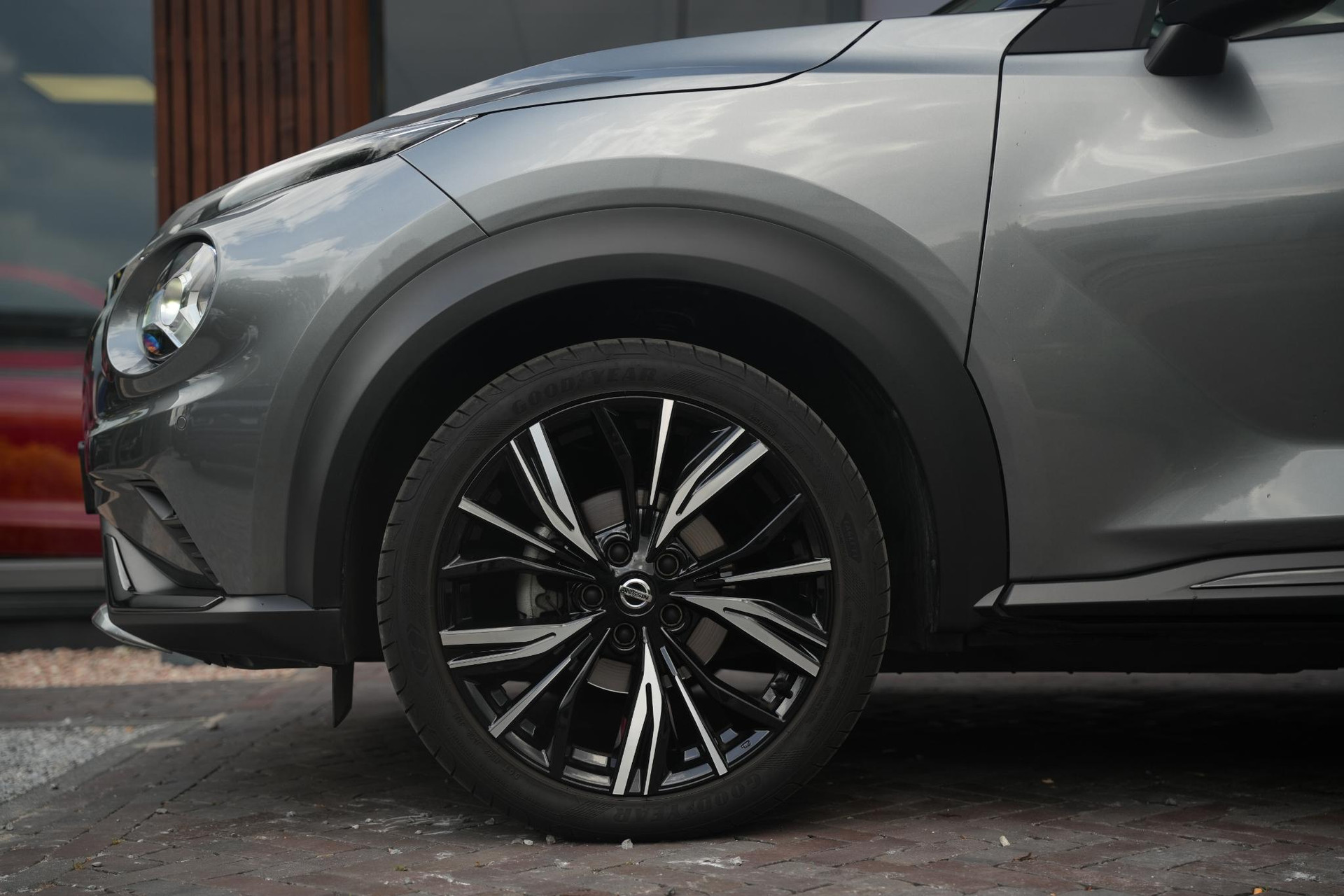 Nissan Juke 1.0 DIG-T N-Design 2022 Two-tone(dark grey & black) 11