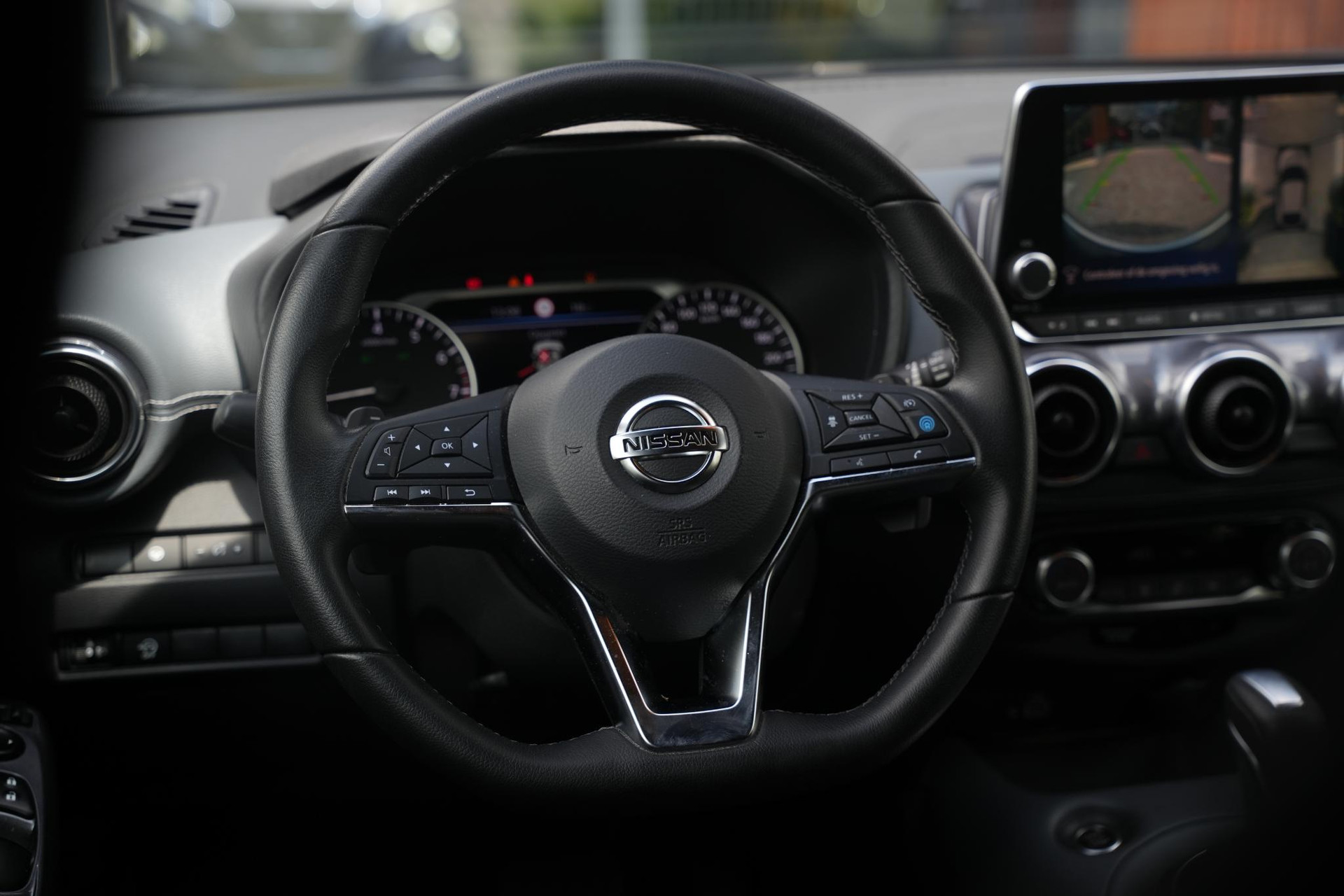 Nissan Juke 1.0 DIG-T N-Design 2022 Two-tone(dark grey & black) 15