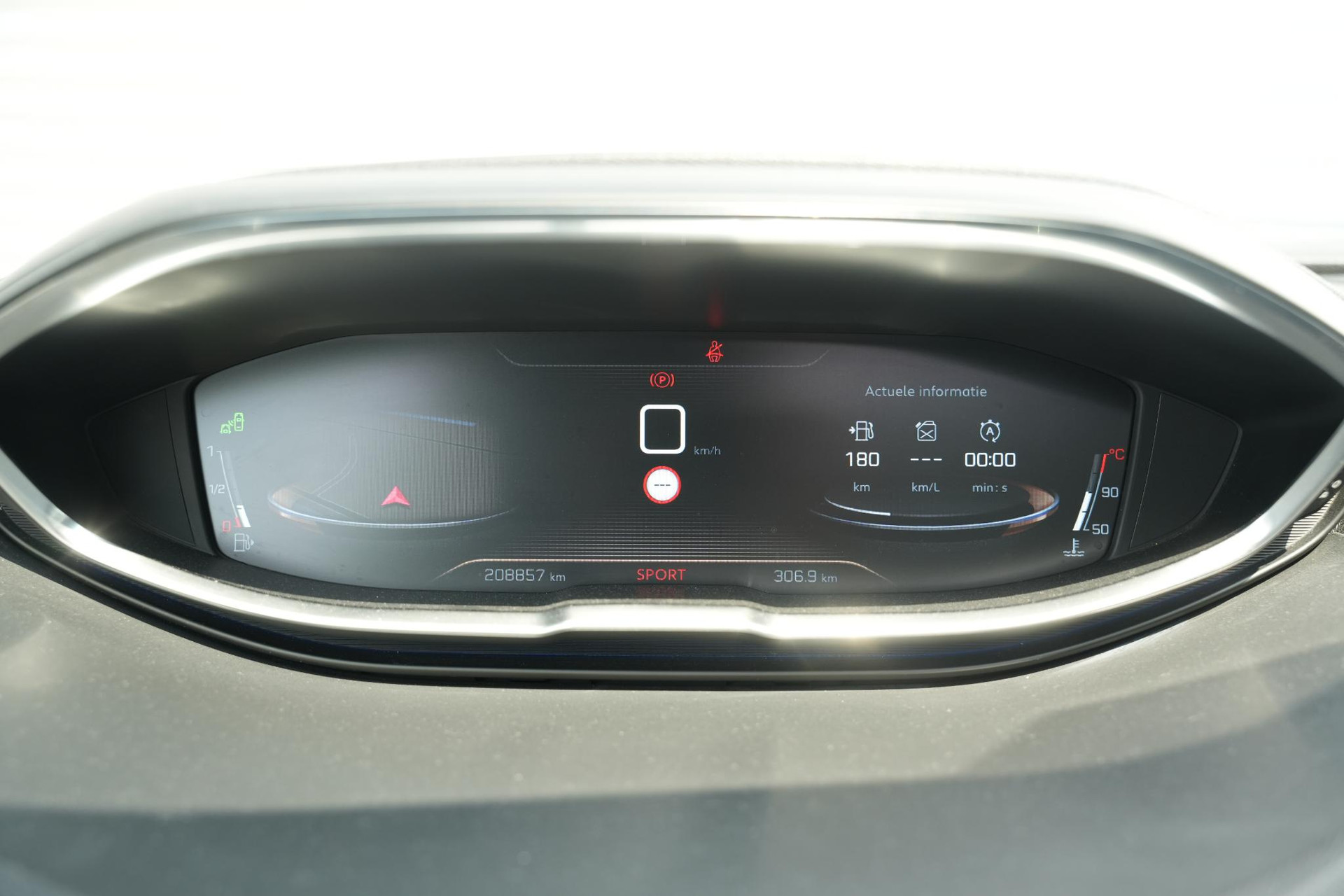 Peugeot 3008 1.2 PureTech GT Line 2018 Blanc nacré 8