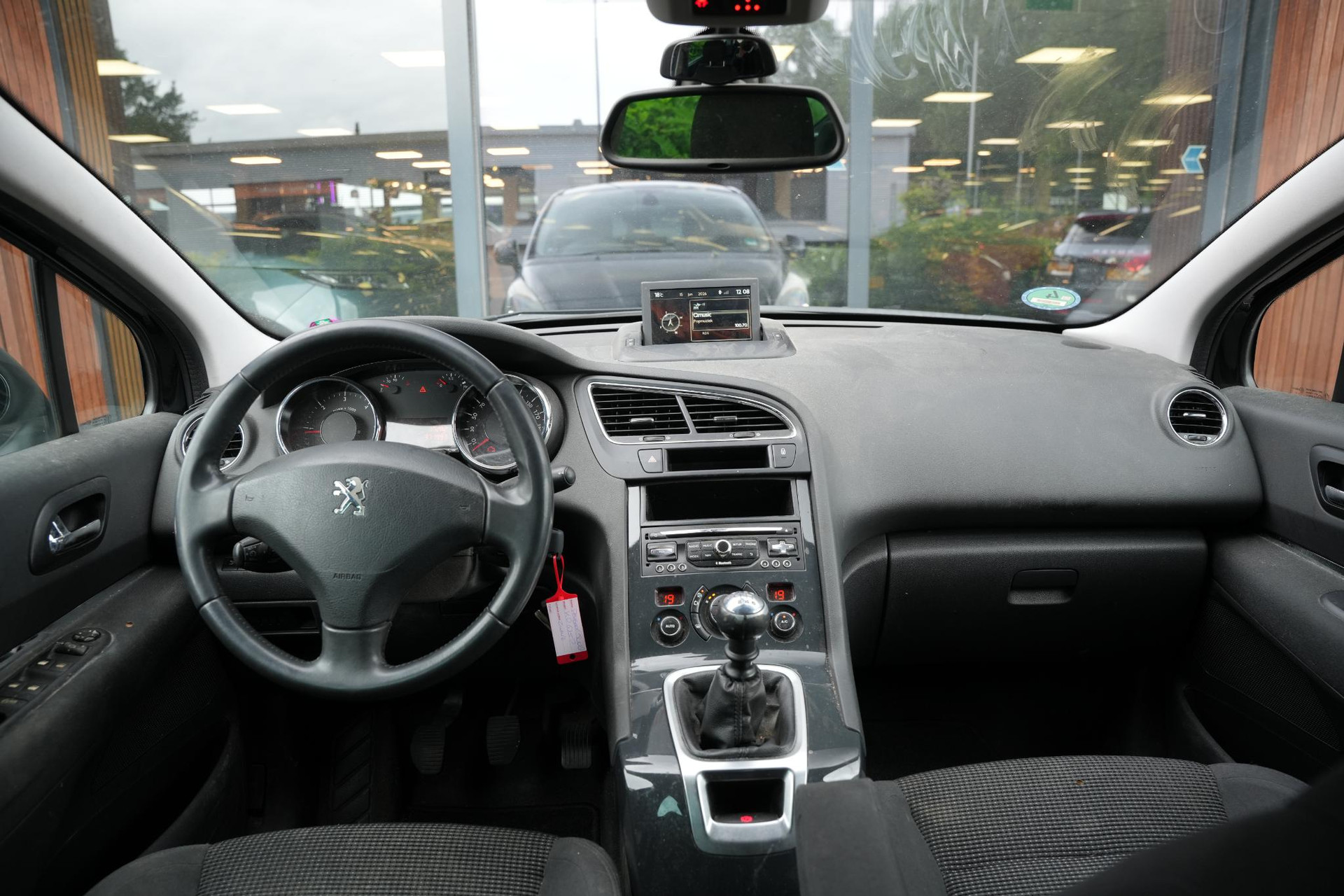 Peugeot 5008 1.6 HDi Active 7p. 2014 BLACK PEARL PAINT (KTV) 2