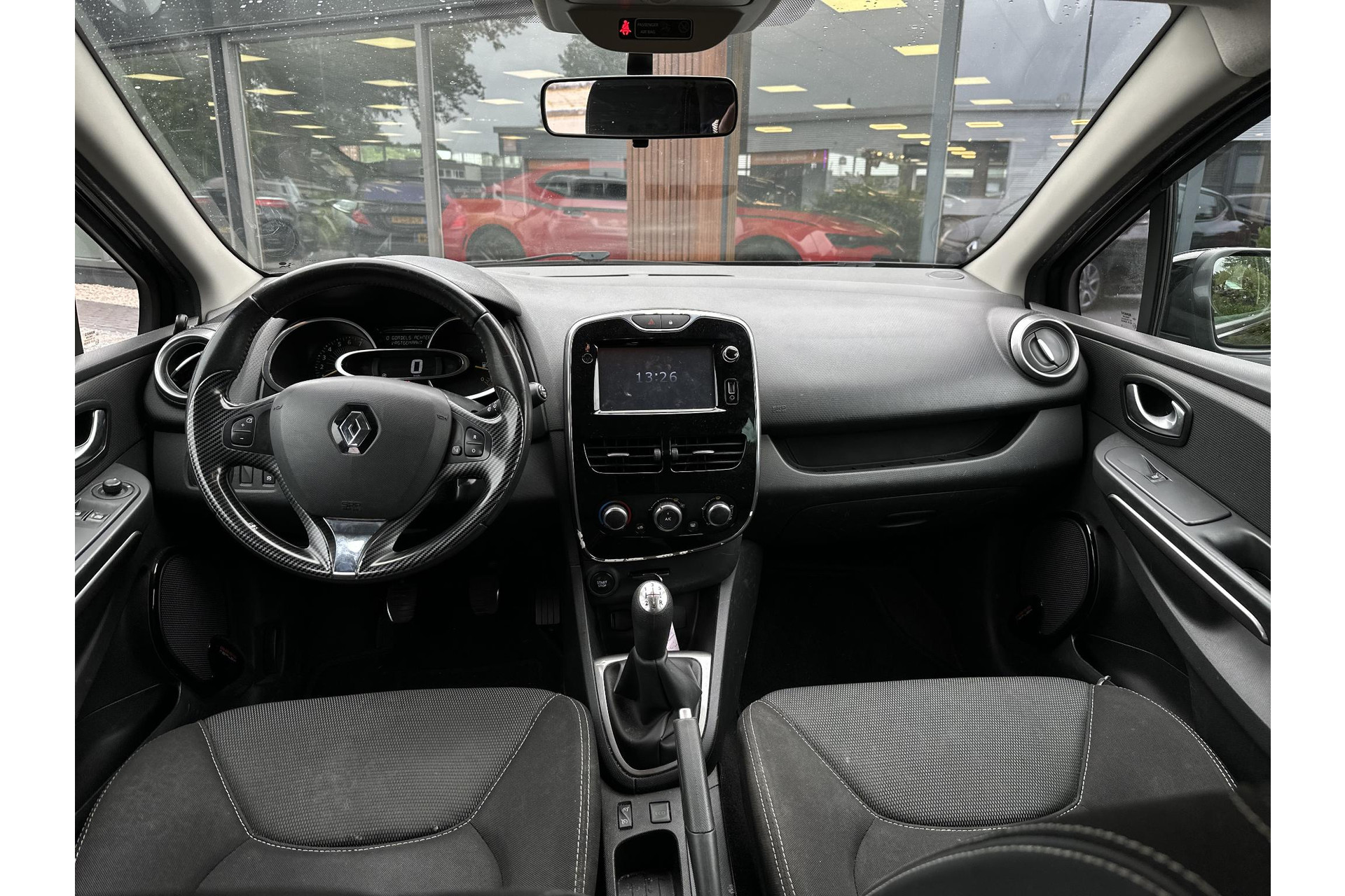 Renault Clio 0.9 TCe Expression 2015 Noir etoile gne  10