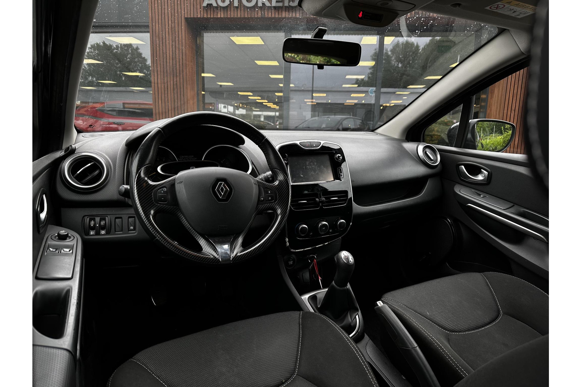 Renault Clio 0.9 TCe Expression 2015 Noir etoile gne  14