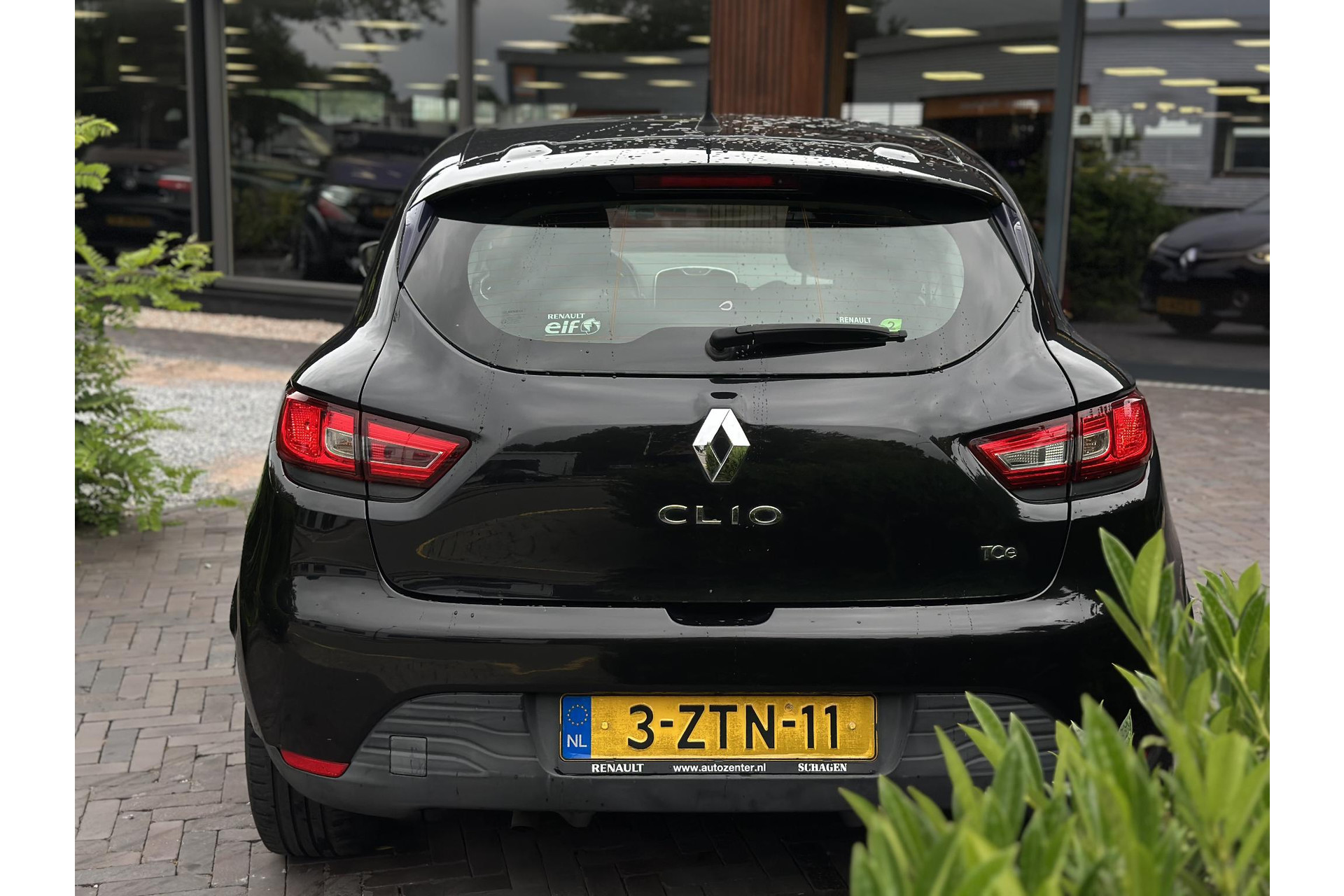 Renault Clio 0.9 TCe Expression 2015 Noir etoile gne  8
