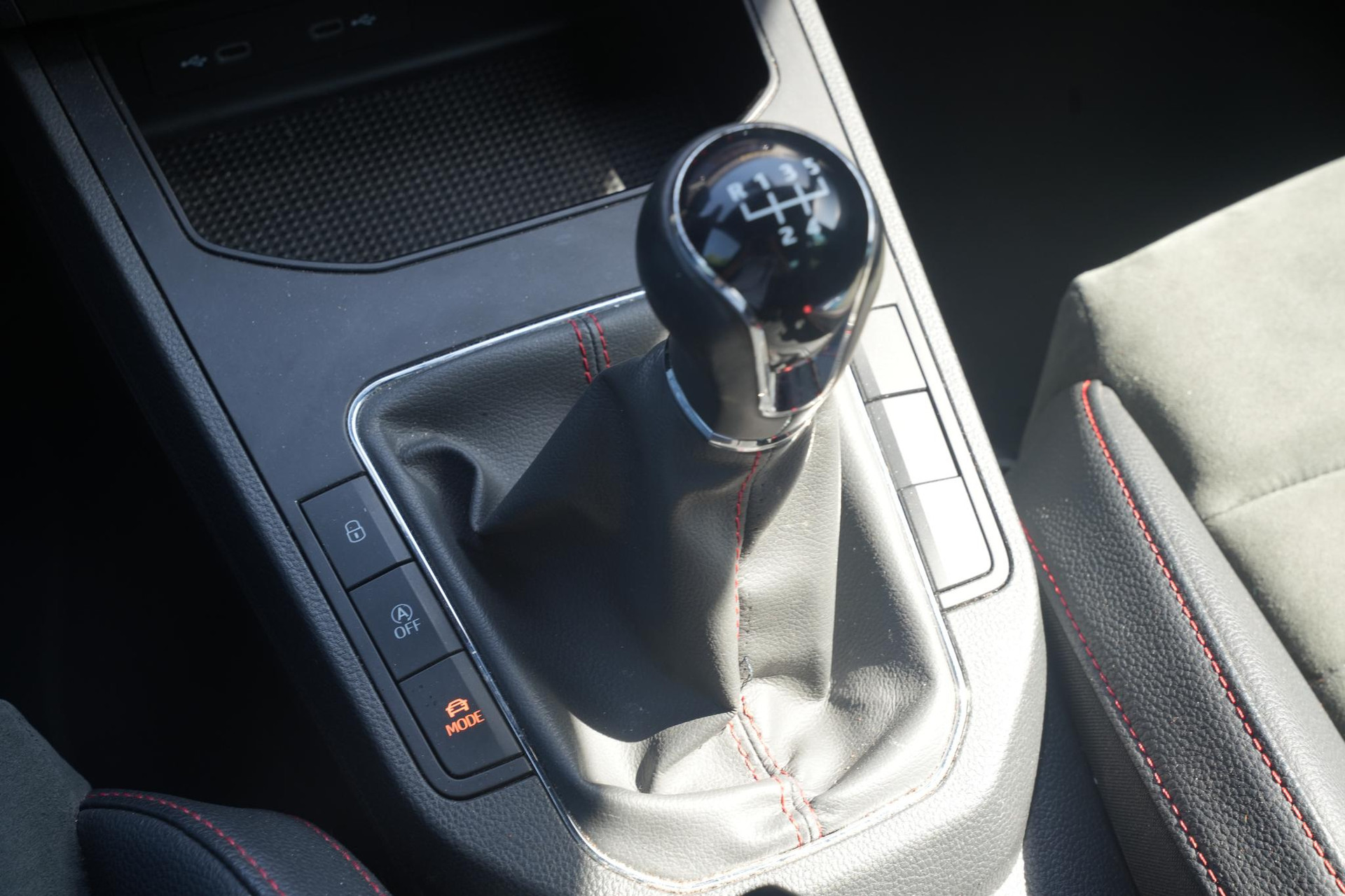 SEAT Ibiza 1.0 TSI FR Business Intense Plus 2020 Magnetic tech grey 16