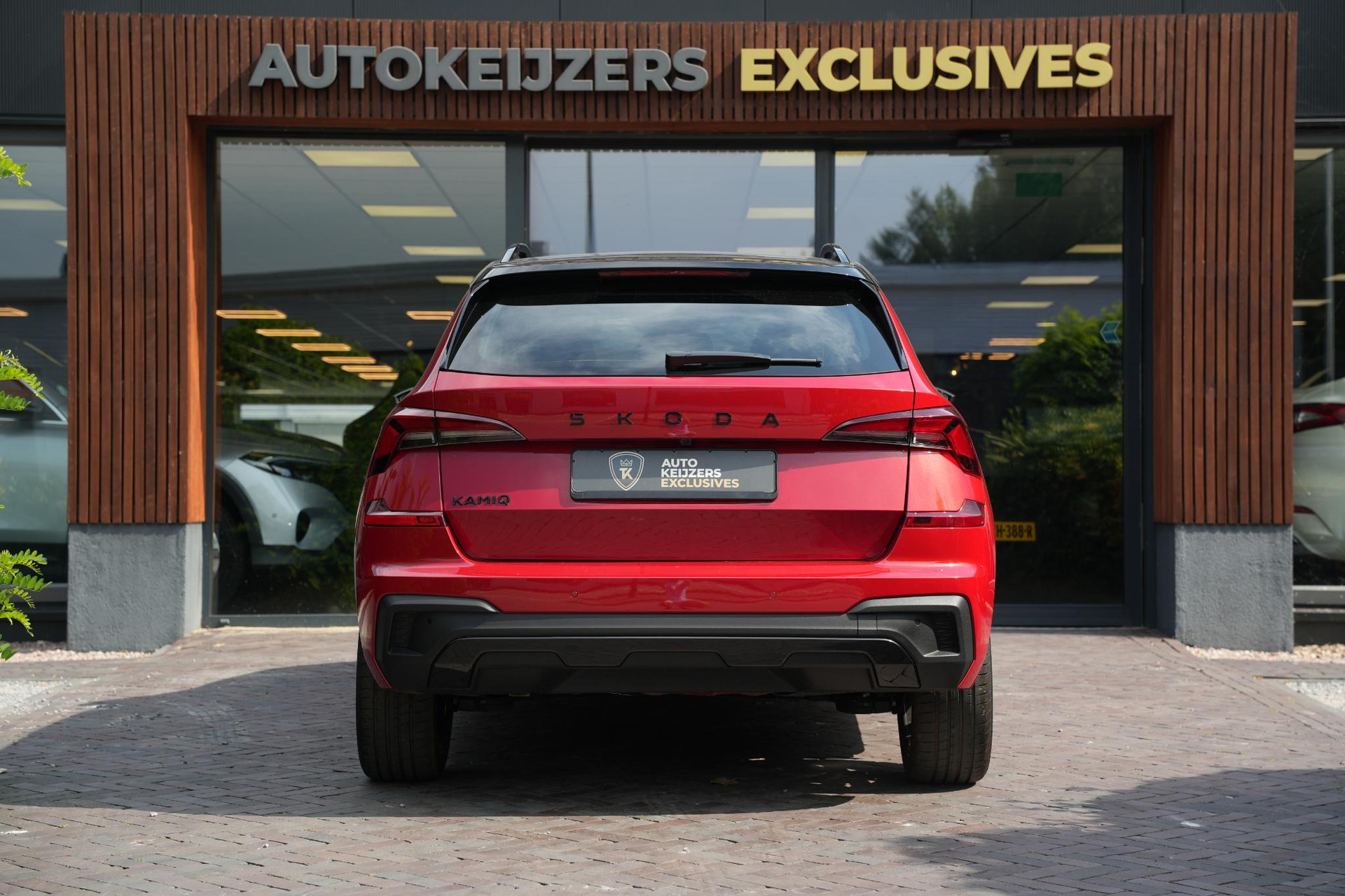 Škoda Kamiq 1.0 TSI Monte Carlo 2026 Velvet red (K1) 11