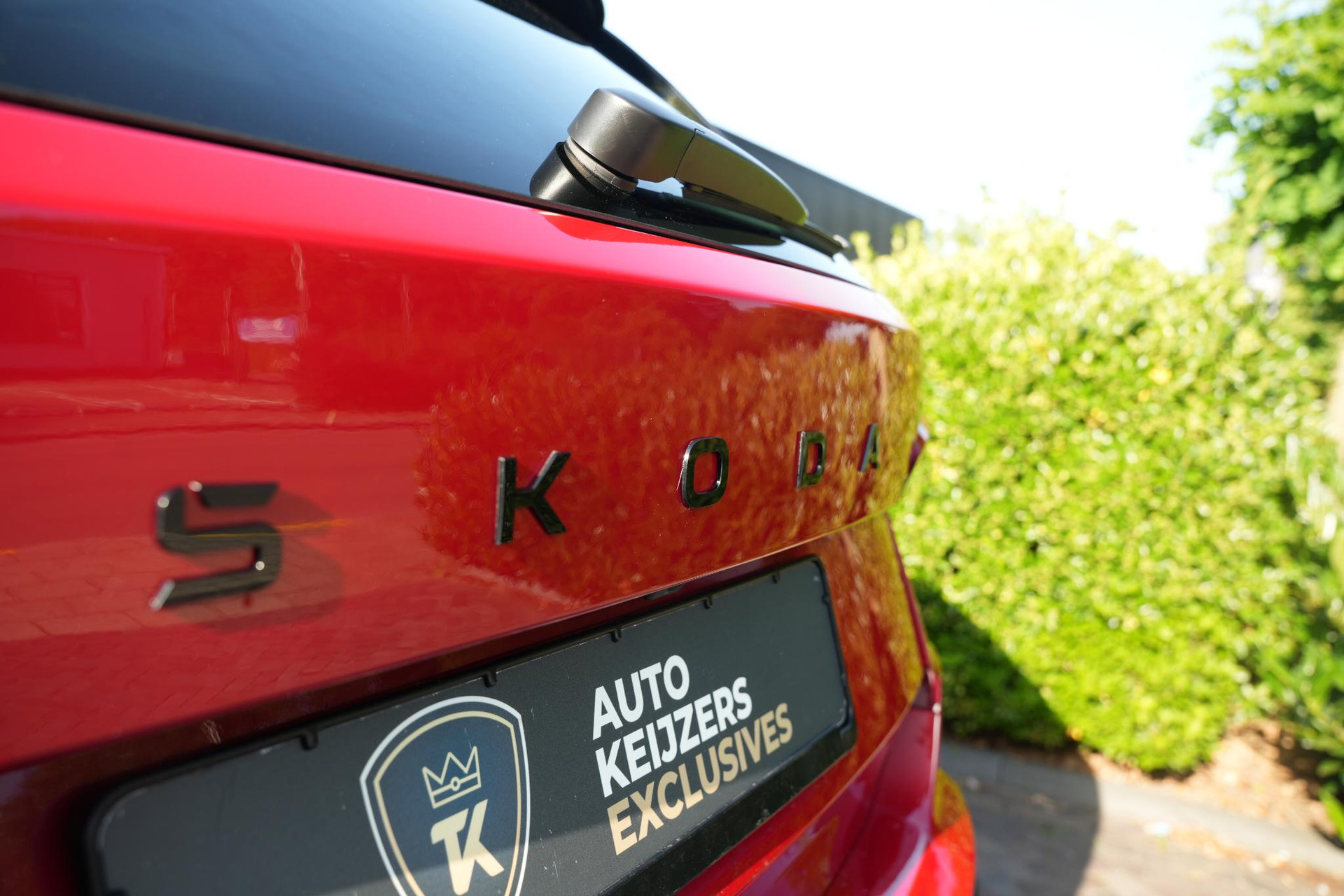Škoda Kamiq 1.0 TSI Monte Carlo 2026 Velvet red (K1) 13