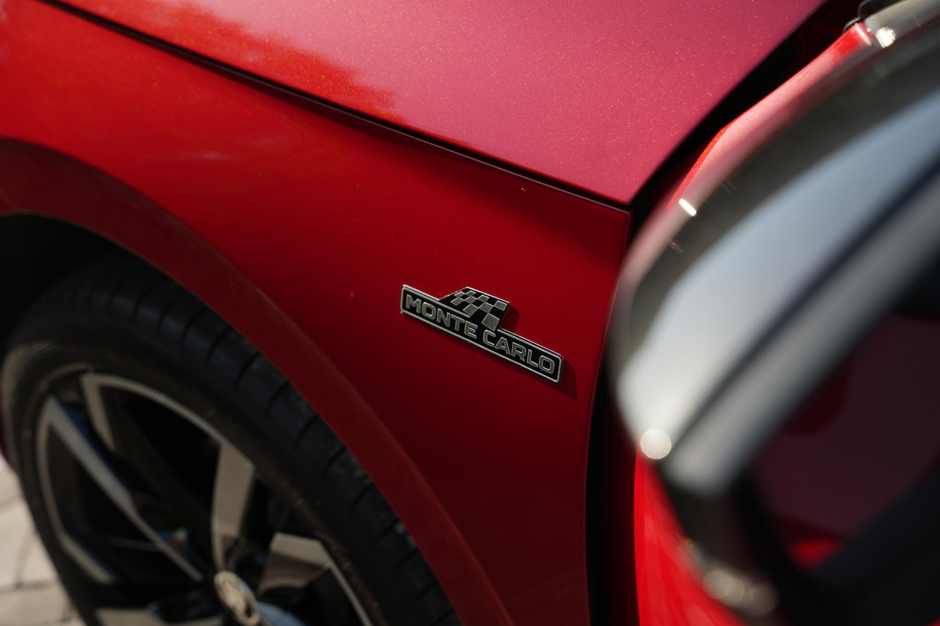 Škoda Kamiq 1.0 TSI Monte Carlo 2026 Velvet red (K1) 20