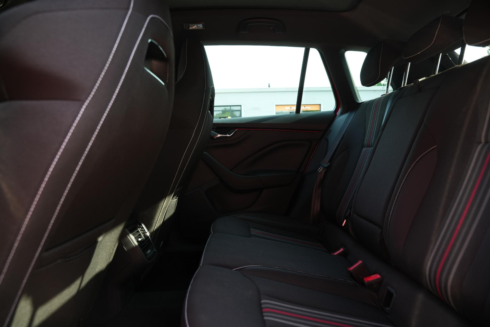 Škoda Kamiq 1.0 TSI Monte Carlo 2026 Velvet red (K1) 21