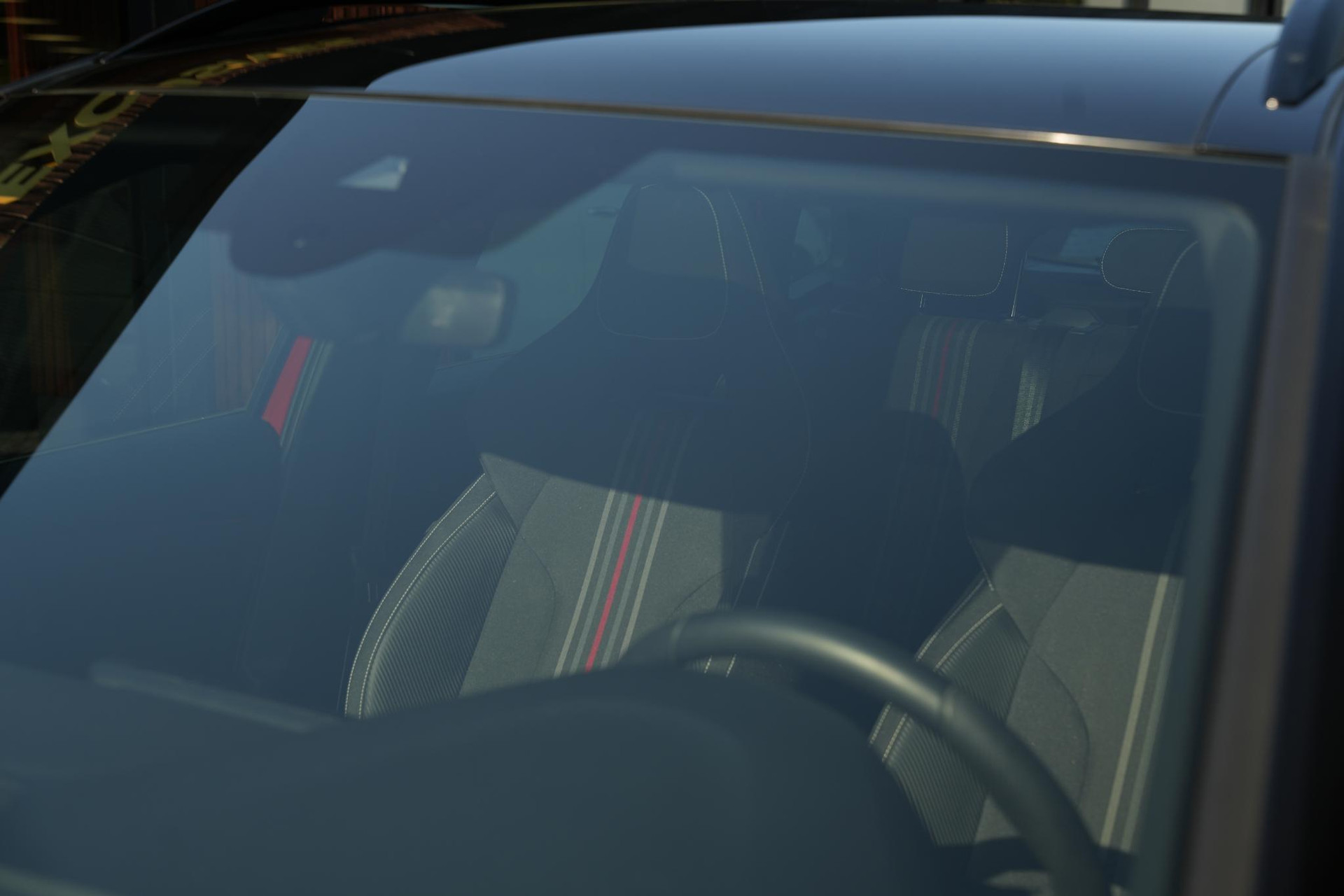 Škoda Kamiq 1.0 TSI Monte Carlo 2026 Velvet red (K1) 22