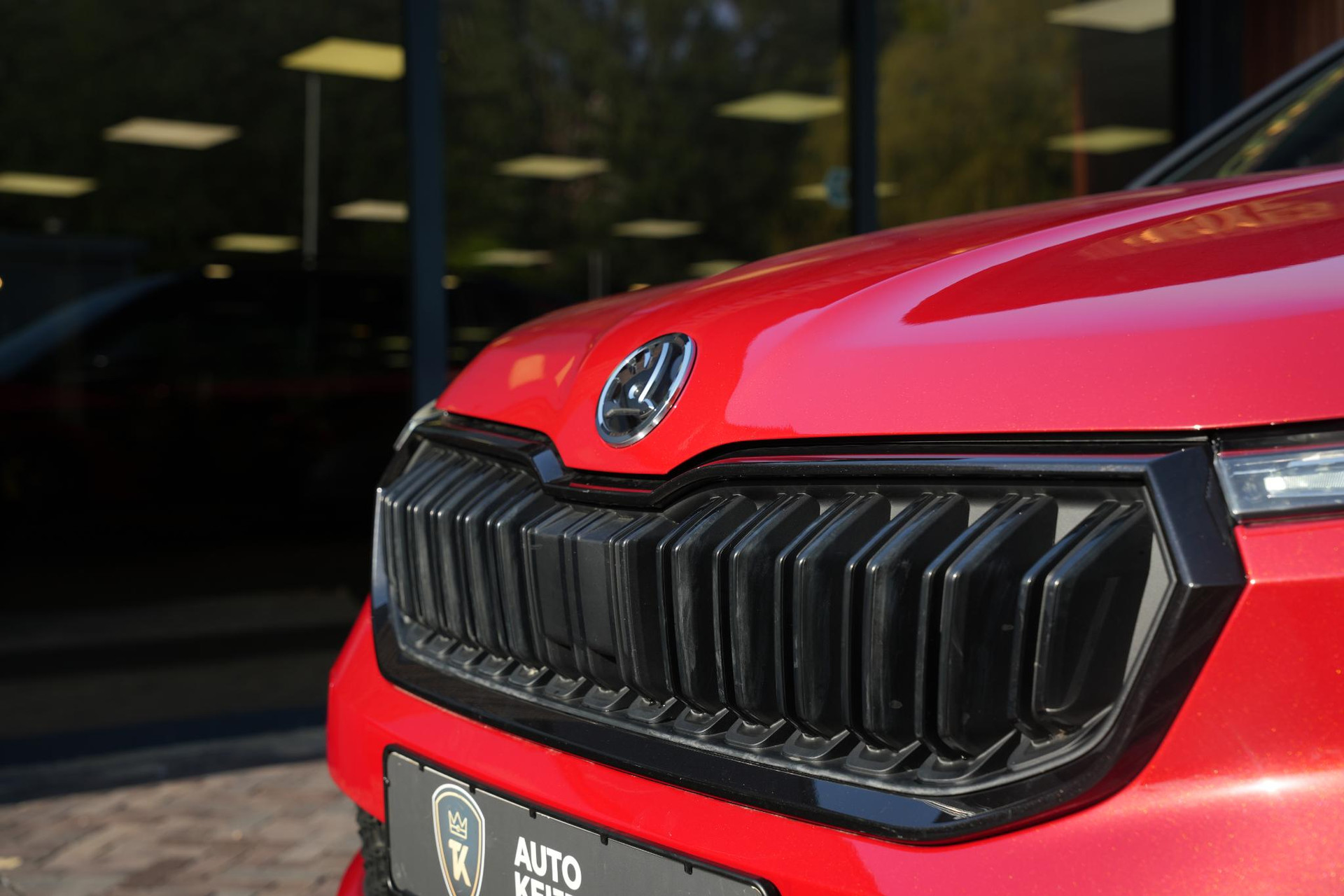 Škoda Kamiq 1.0 TSI Monte Carlo 2026 Velvet red (K1) 24