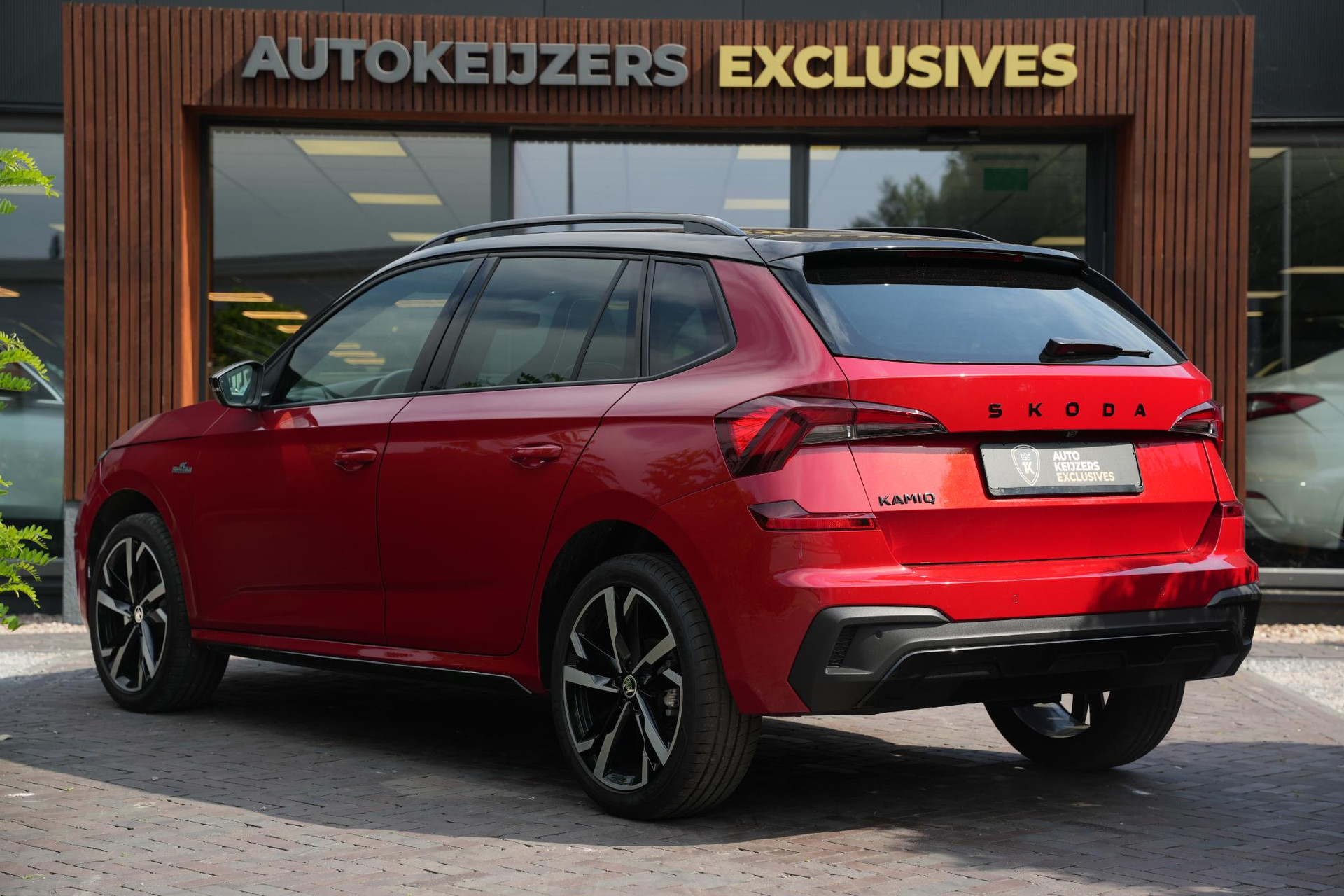 Škoda Kamiq 1.0 TSI Monte Carlo 2026 Velvet red (K1) 9