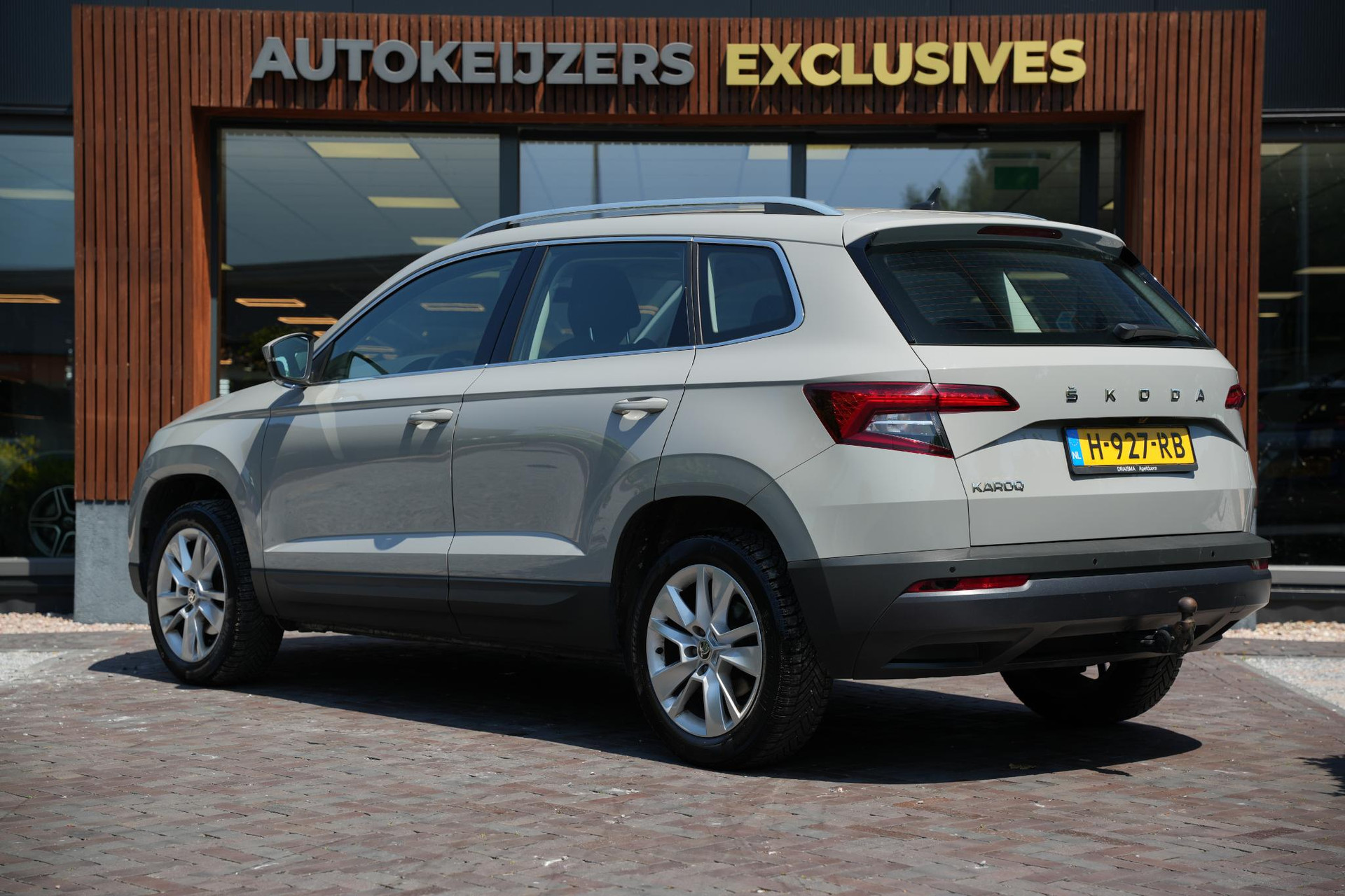Škoda Karoq 1.0 TSI Business Edition 2020 Steel grey 9