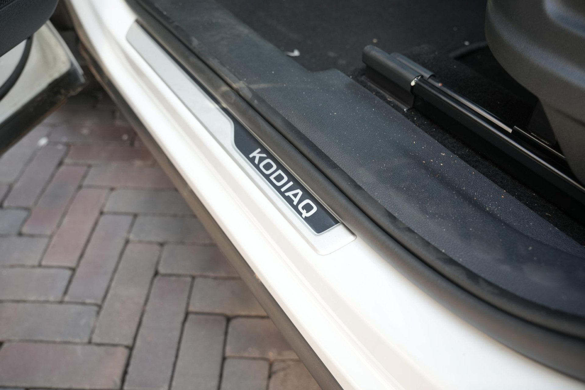 Škoda Kodiaq 1.5 TSI MHEV Sportline Business 7p 2026 Moon white metallic (2Y2Y) 27