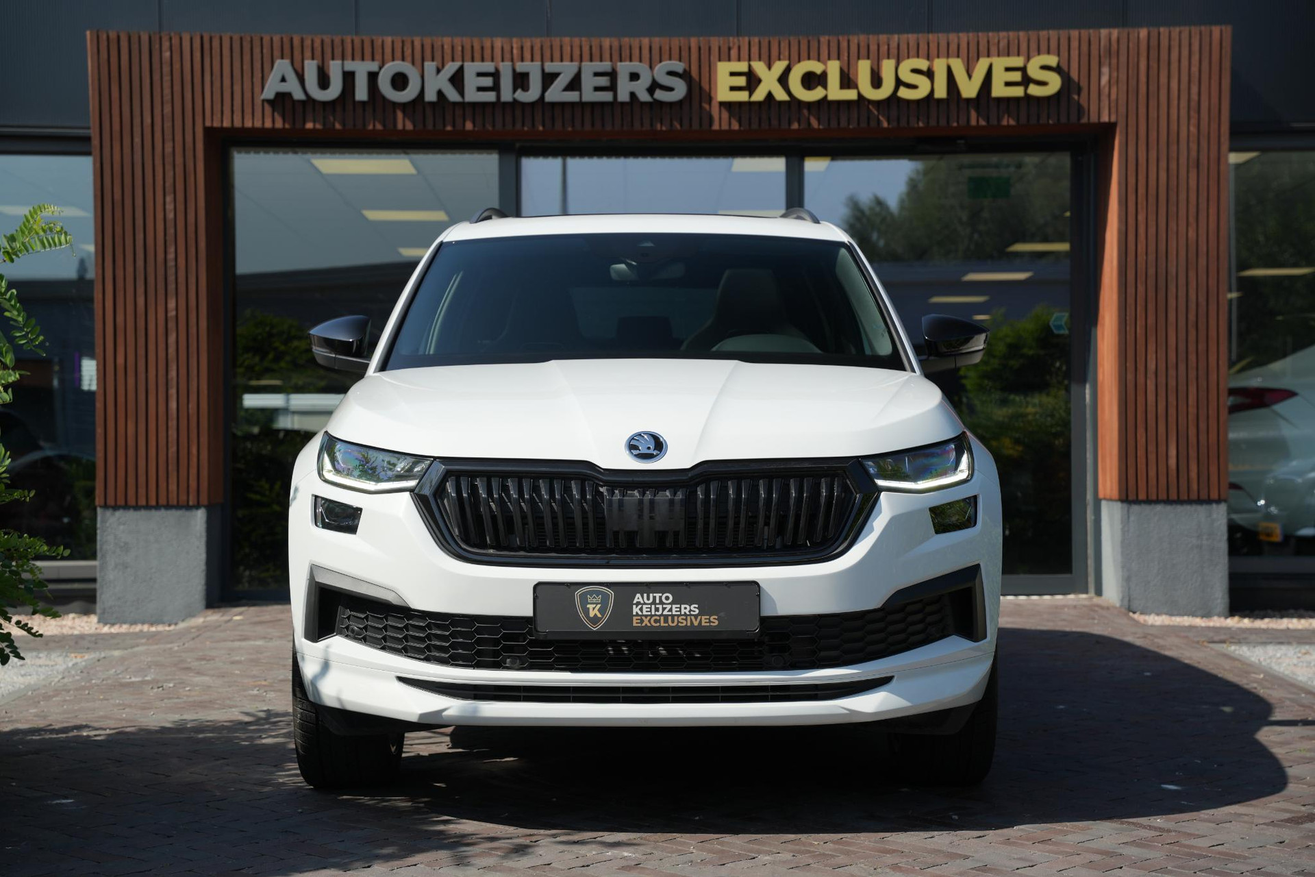 Škoda Kodiaq 1.5 TSI MHEV Sportline Business 7p 2026 Moon white metallic (2Y2Y) 3