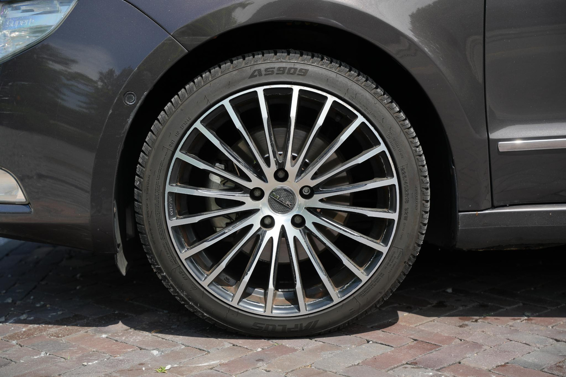 Škoda Superb Combi 2.0 TSI Elegance Business Line 2011 Mocha (brown) (6Q6Q) 18