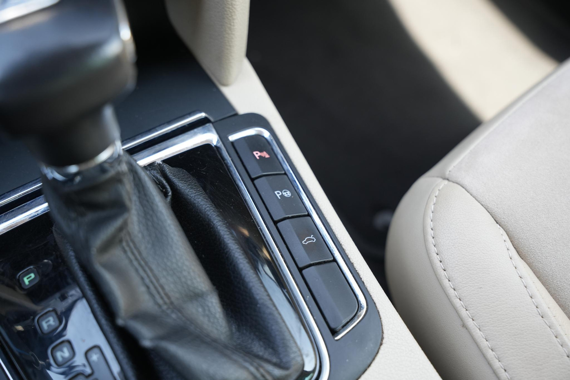Škoda Superb Combi 2.0 TSI Elegance Business Line 2011 Mocha (brown) (6Q6Q) 27