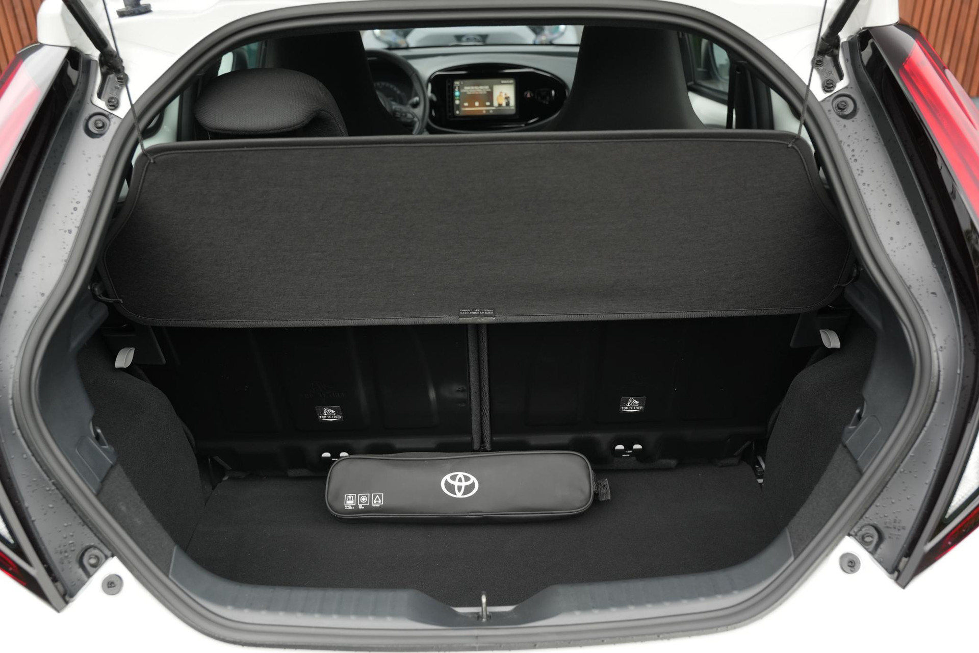 Toyota Aygo X 1.0 VVT-i MT 2025 (040) 12