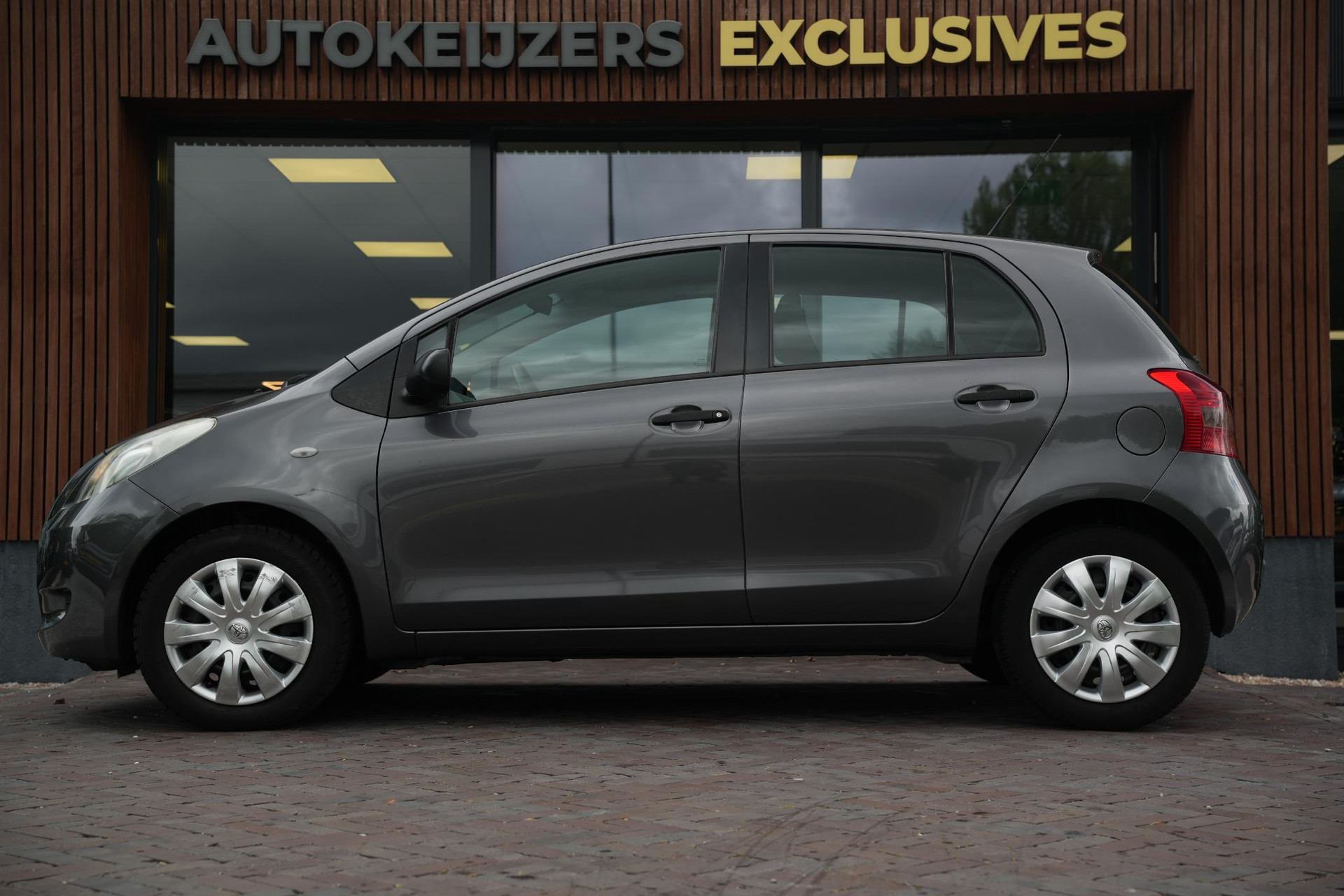 Toyota Yaris 1.3 VVTi Sol 2009 (1G3) 5