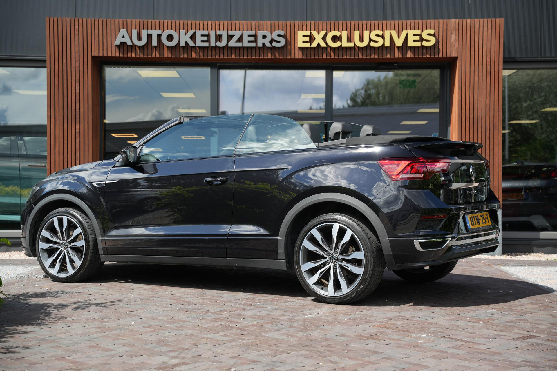 Volkswagen T-Roc Cabrio 1.5 TSI R-Line 2021 Deep black zwart 11