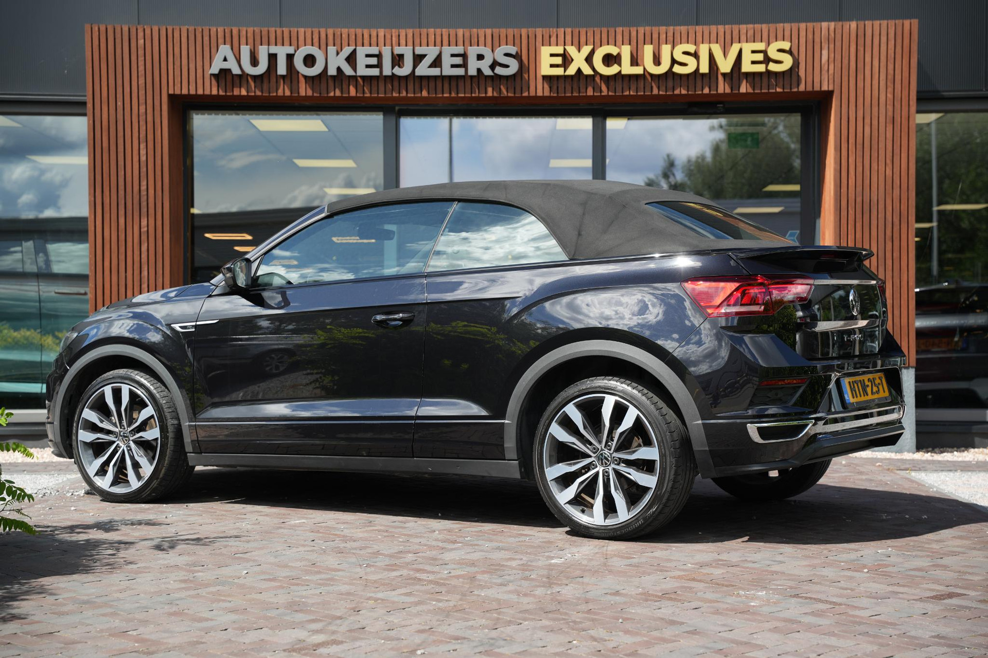 Volkswagen T-Roc Cabrio 1.5 TSI R-Line 2021 Deep black zwart 13