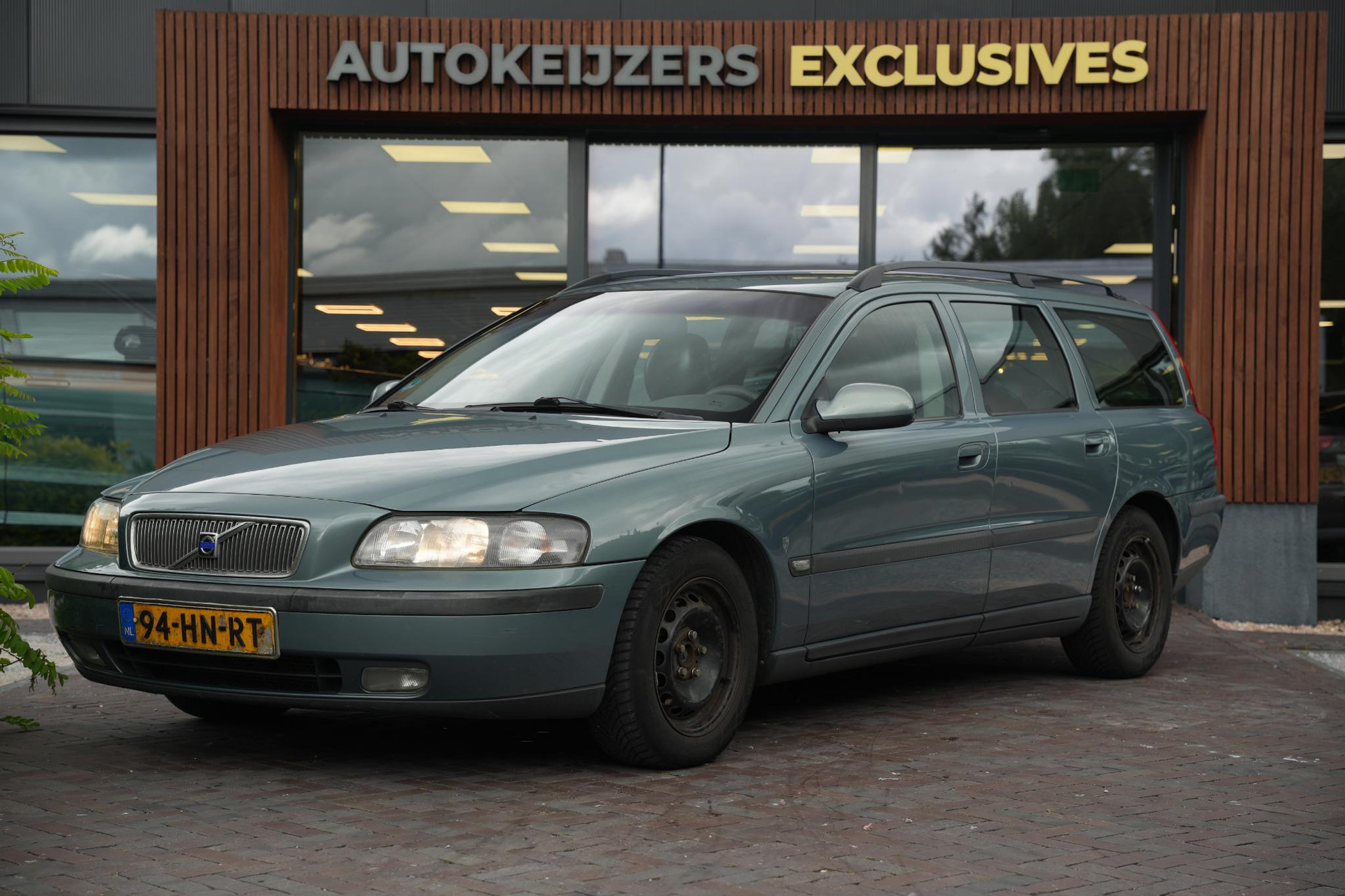 Volvo V70 2.4 Comfort Line 2001 GREYGOLD METALLIC (449) 5