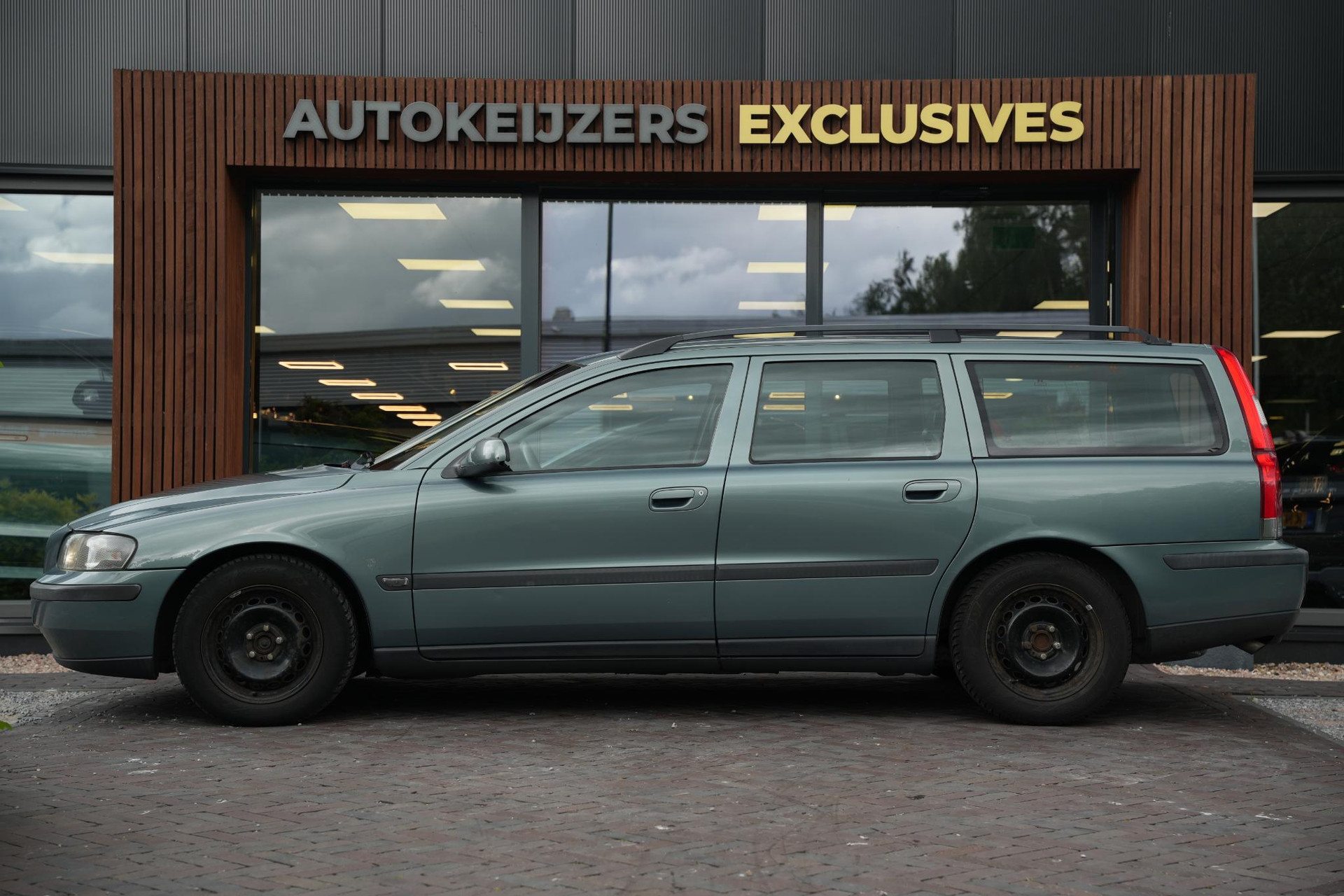 Volvo V70 2.4 Comfort Line 2001 GREYGOLD METALLIC (449) 7