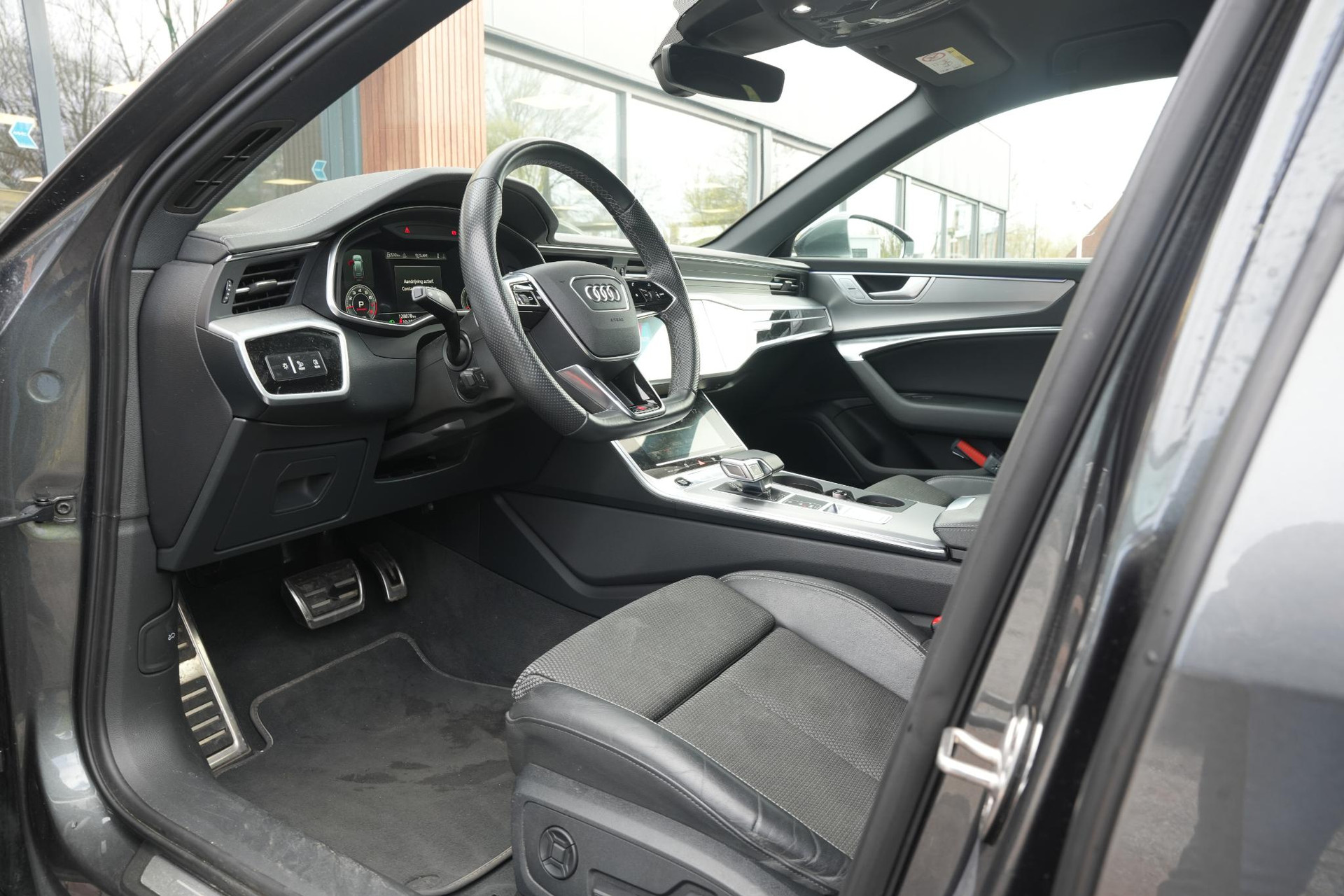 Audi A6 Avant 40 TFSI S edition 2022 Daytonagrijs pareleffect 6