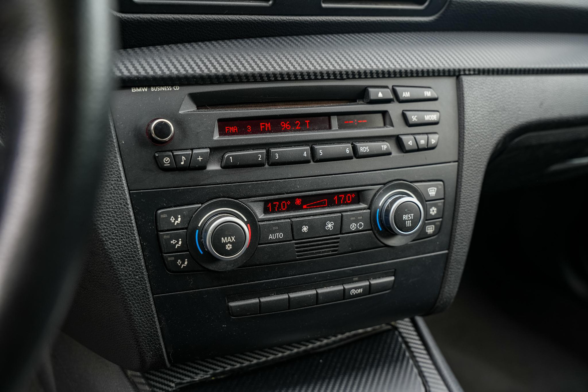 BMW 1-serie 120d Business Line 2008 Saphirschwarz metallic 17